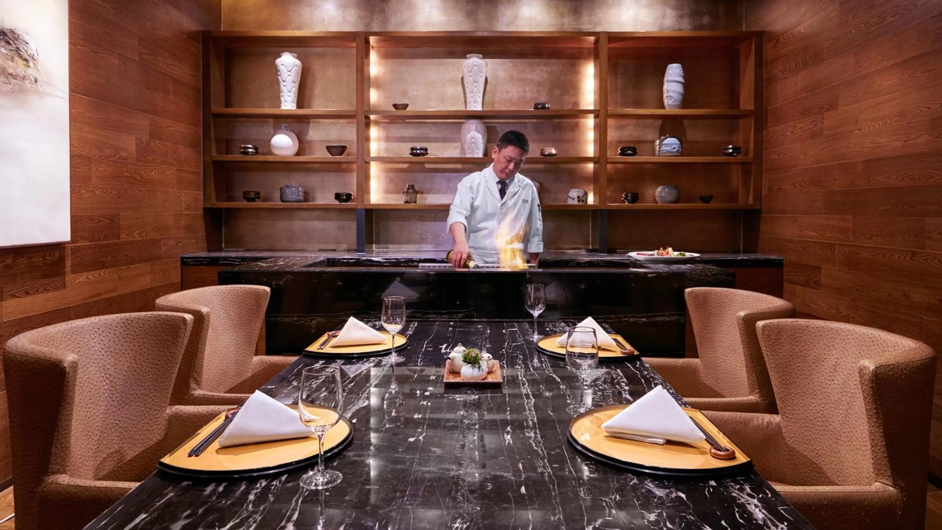 Restaurant/places to eat in InterContinental Shanghai Jing' An by IHG