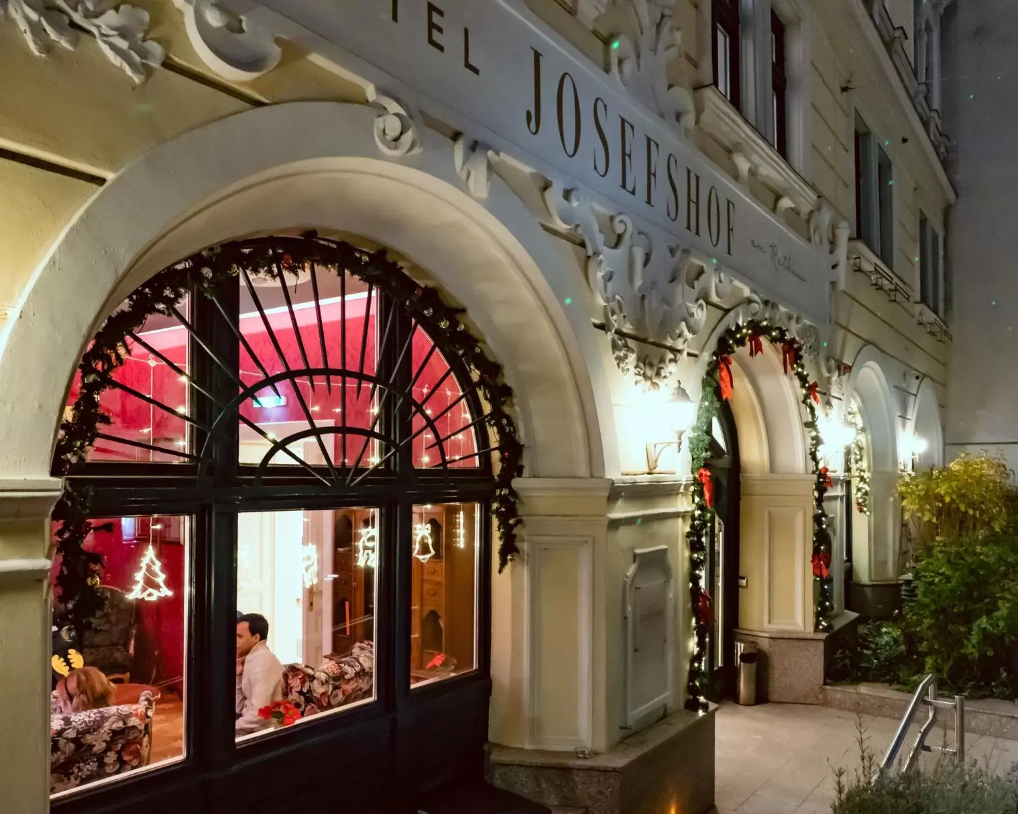 Facade/entrance in Hotel Josefshof am Rathaus