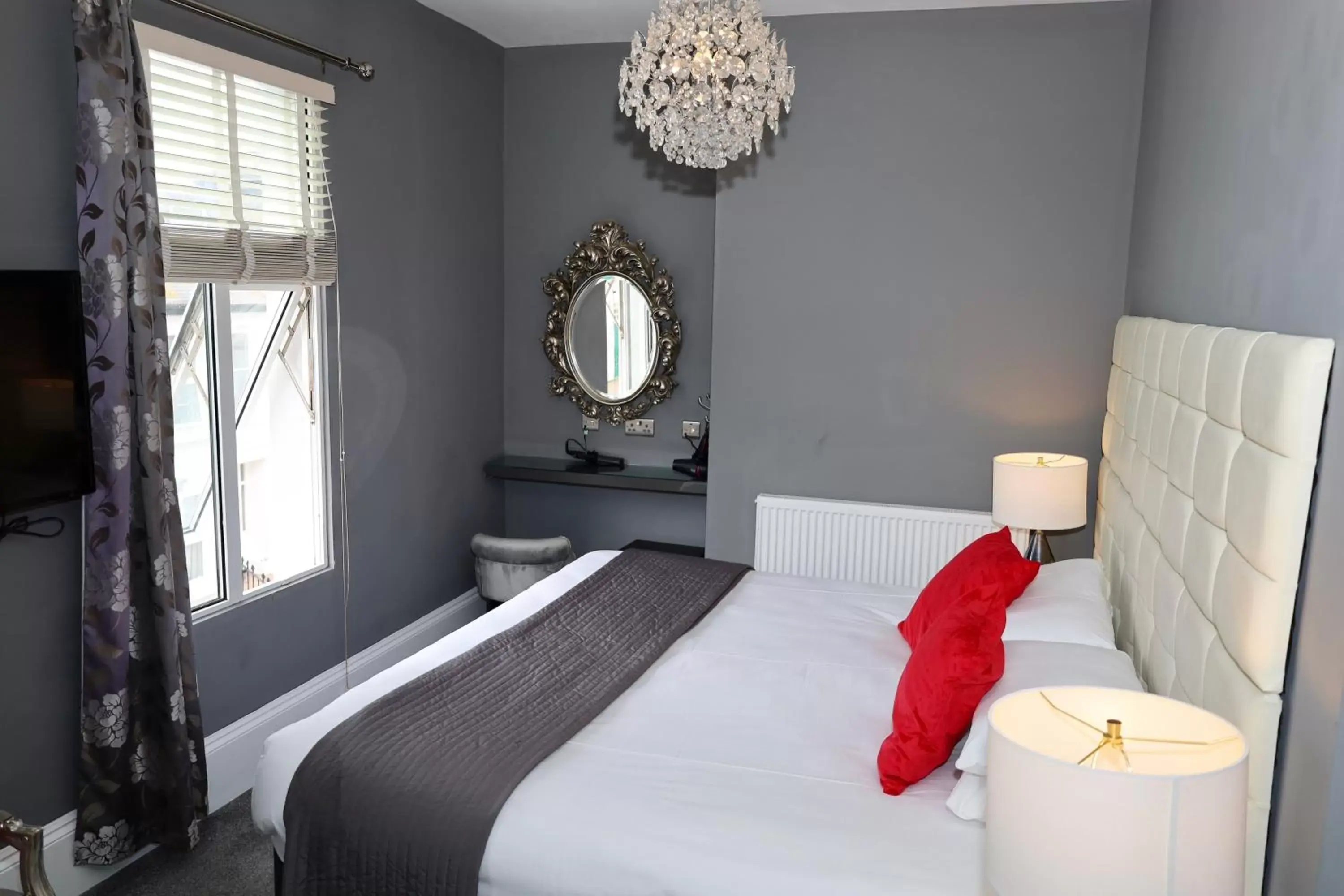 Photo of the whole room, Bed in Brighton Inn Boutique Guest Accommodation