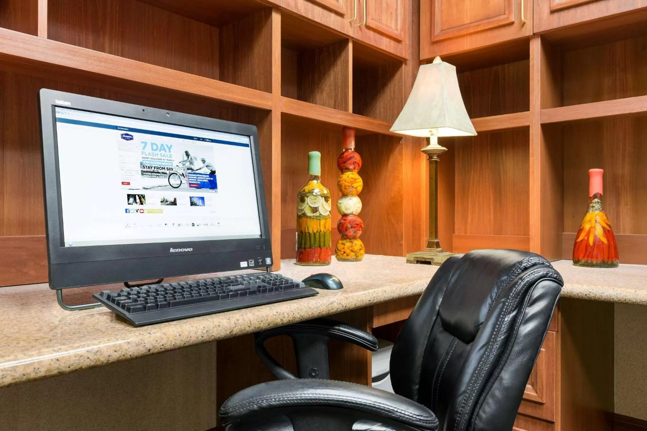 Business facilities in Hampton Inn & Suites Williamsburg Historic District