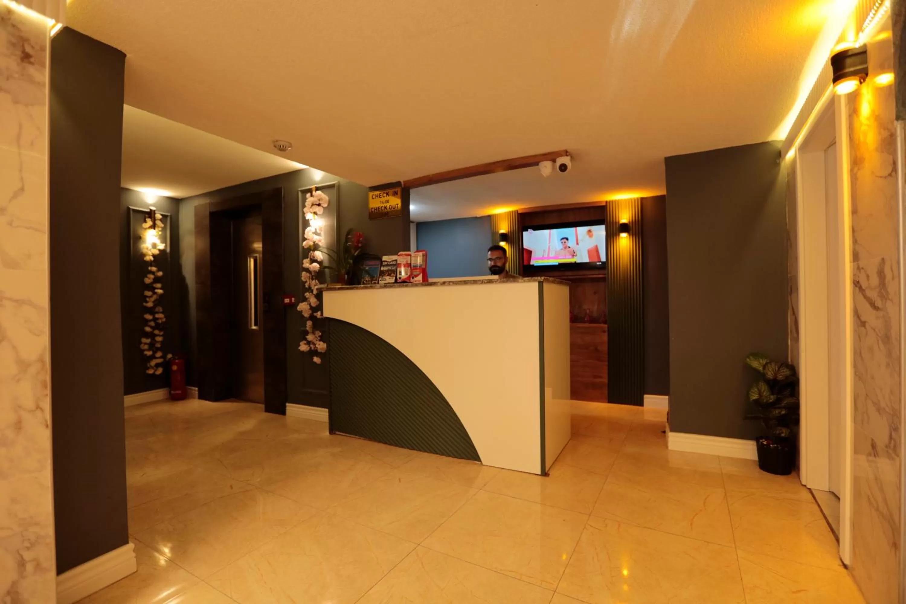 TV and multimedia in Newalla Hotel Old City