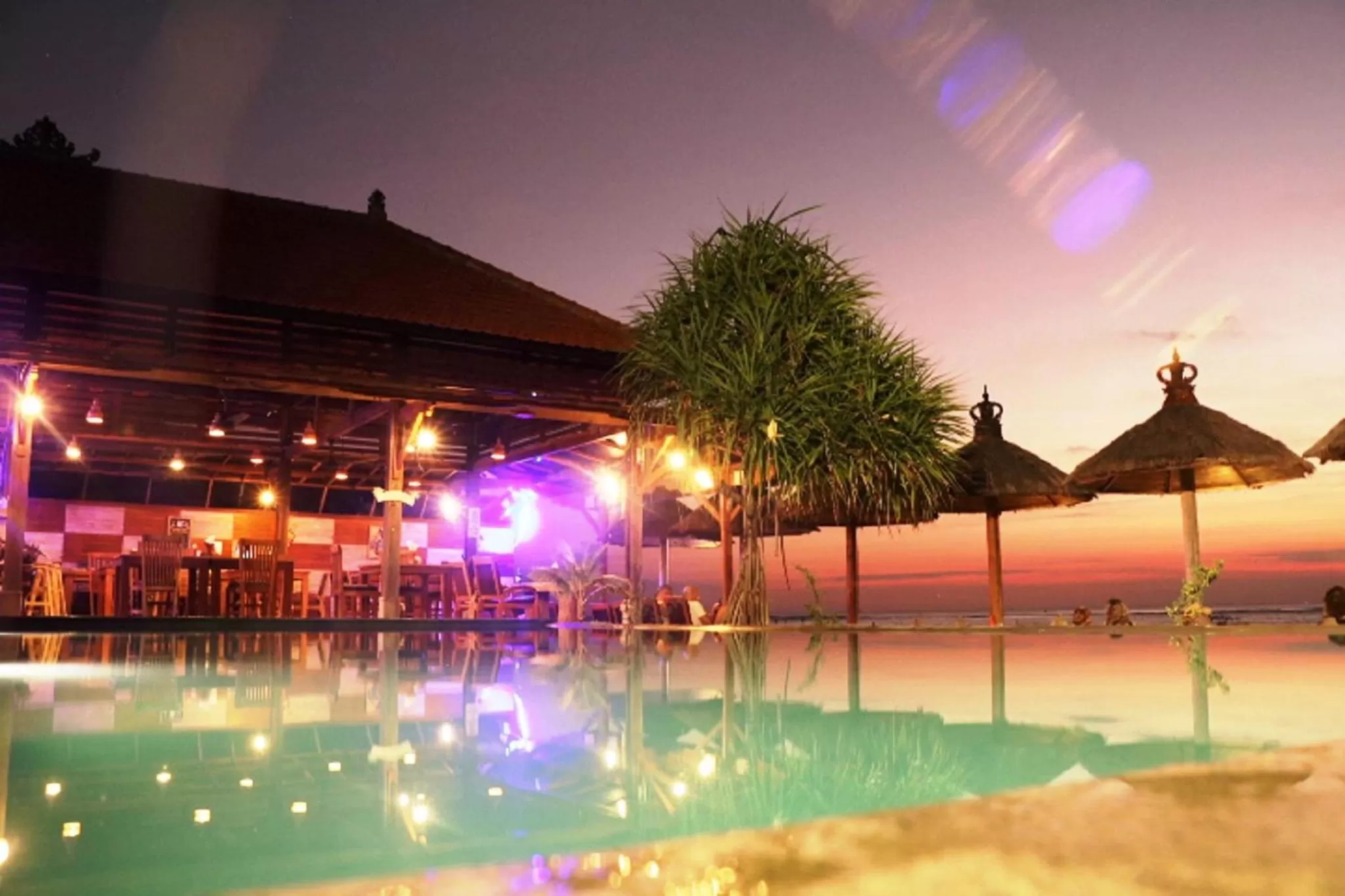 Swimming pool in Pemedal Beach Resort