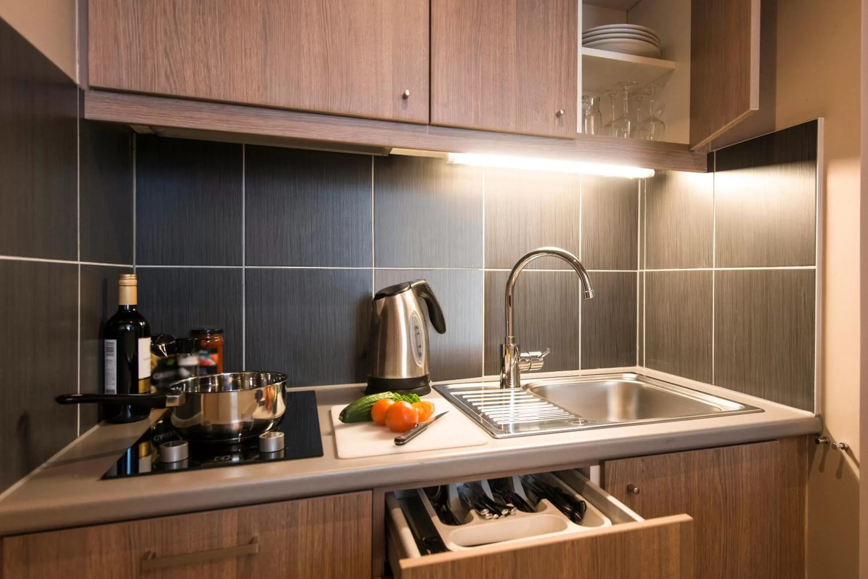 Kitchen or kitchenette, Kitchen/Kitchenette in Aparthotel Adagio Liverpool City Centre