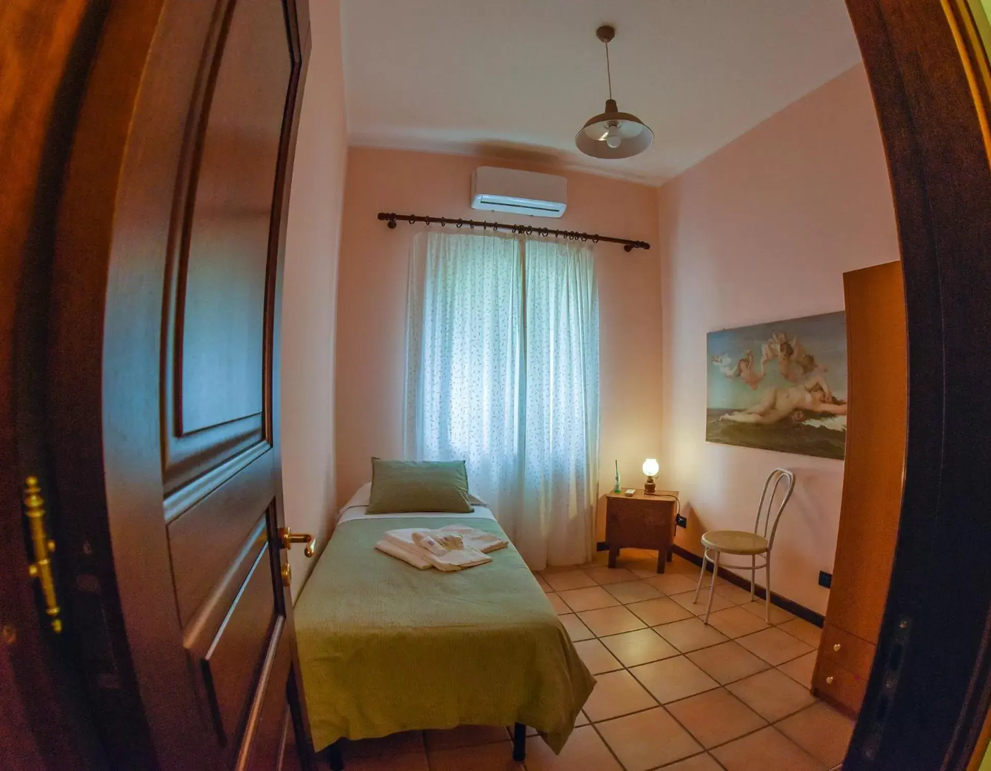 Photo of the whole room, Bed in B&B Villa Bentivoglio