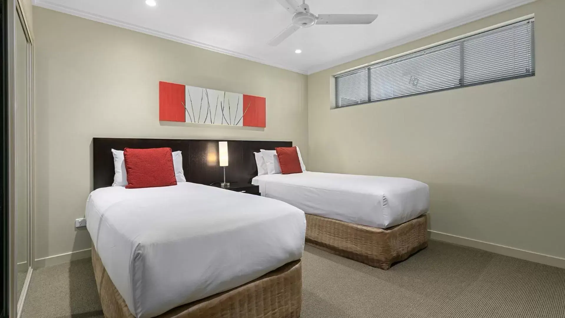 Bed in Oaks Hervey Bay Resort and Spa