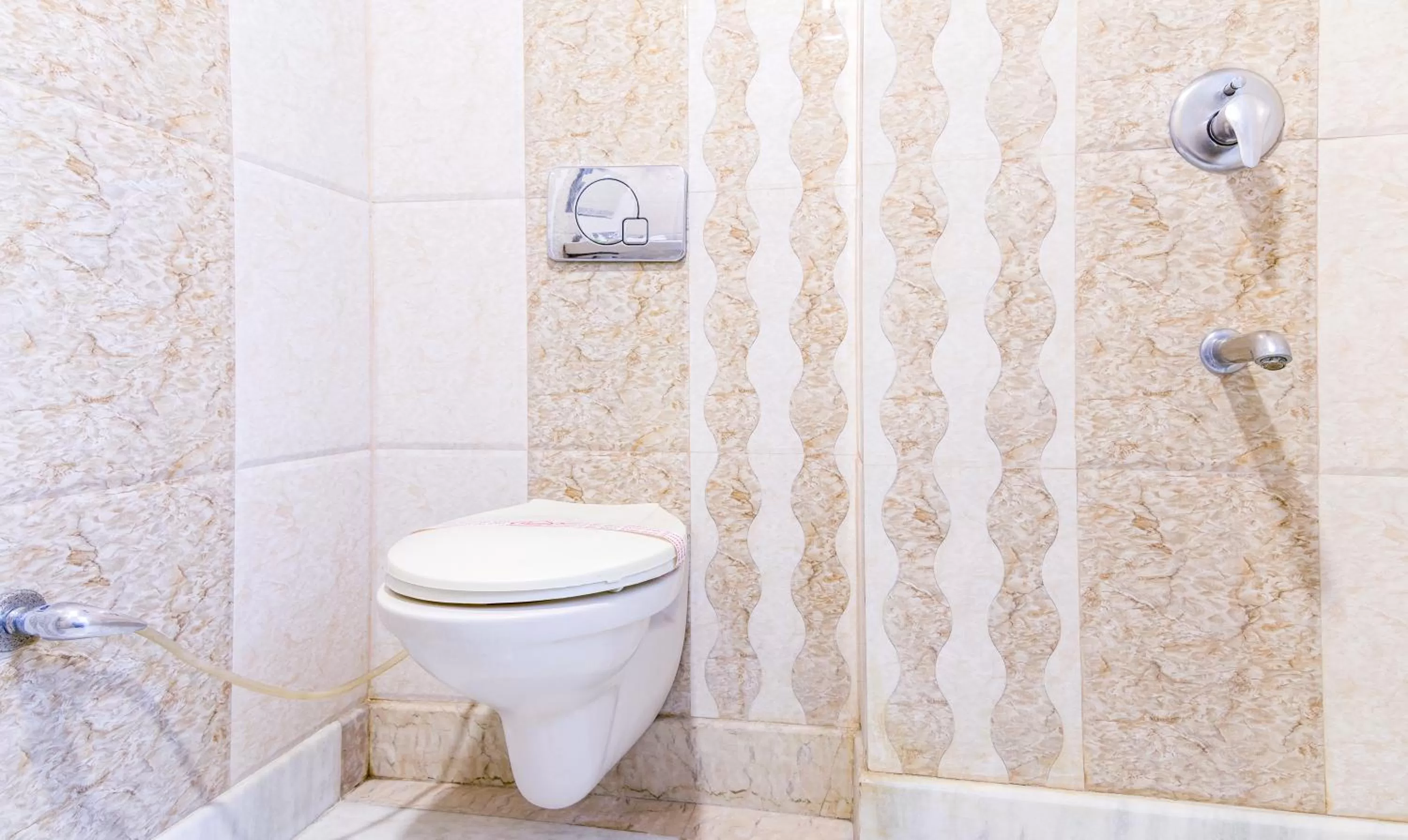 Bathroom in Natraj Yes Please -New Delhi