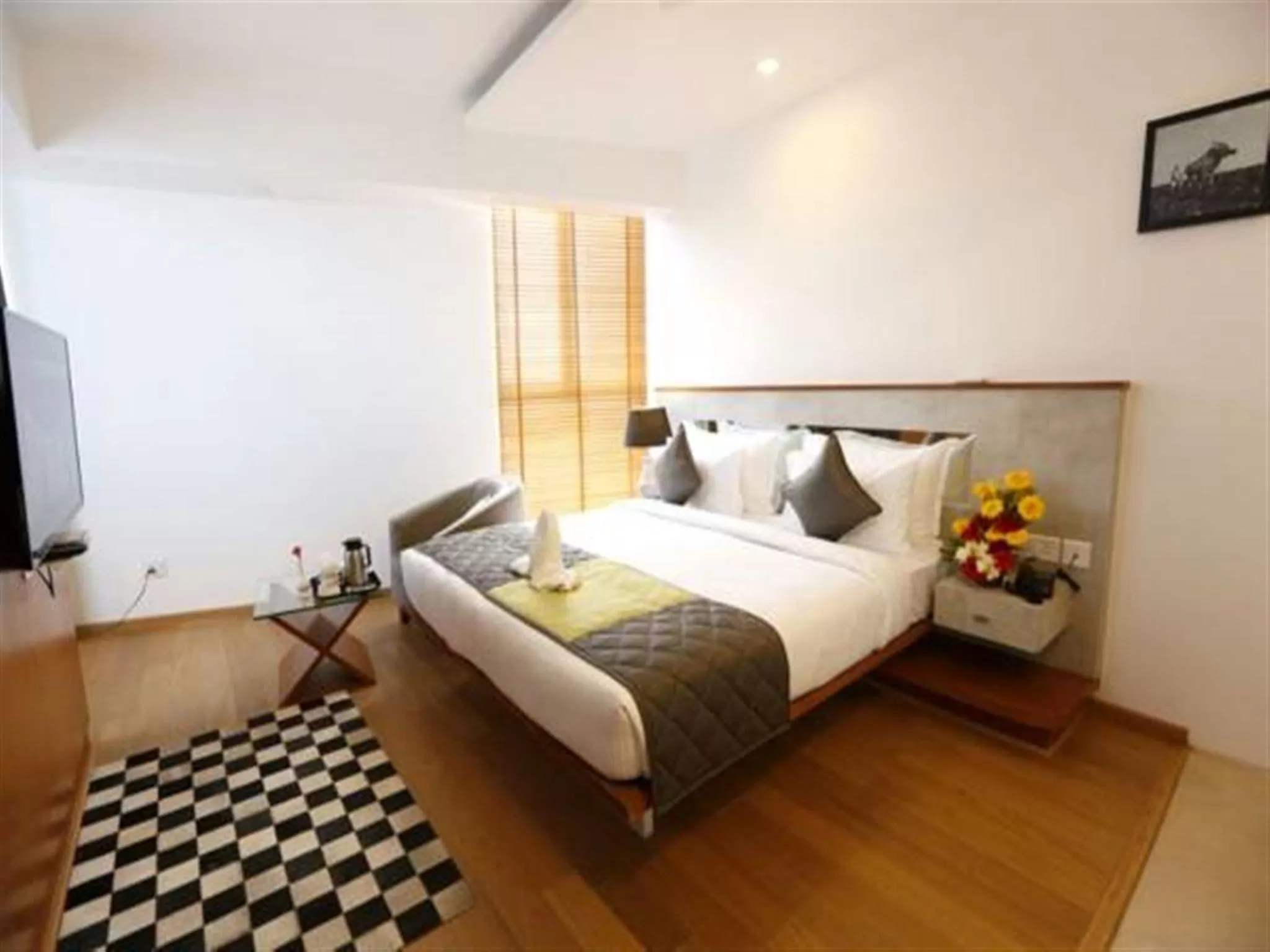 Bedroom, Bed in Shivas Gateway