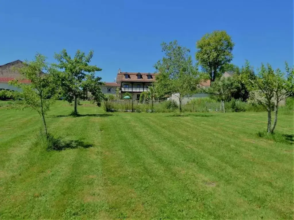 View (from property/room), Property Building in L'Ancien Presbytère Chambres D'hote ou Gite