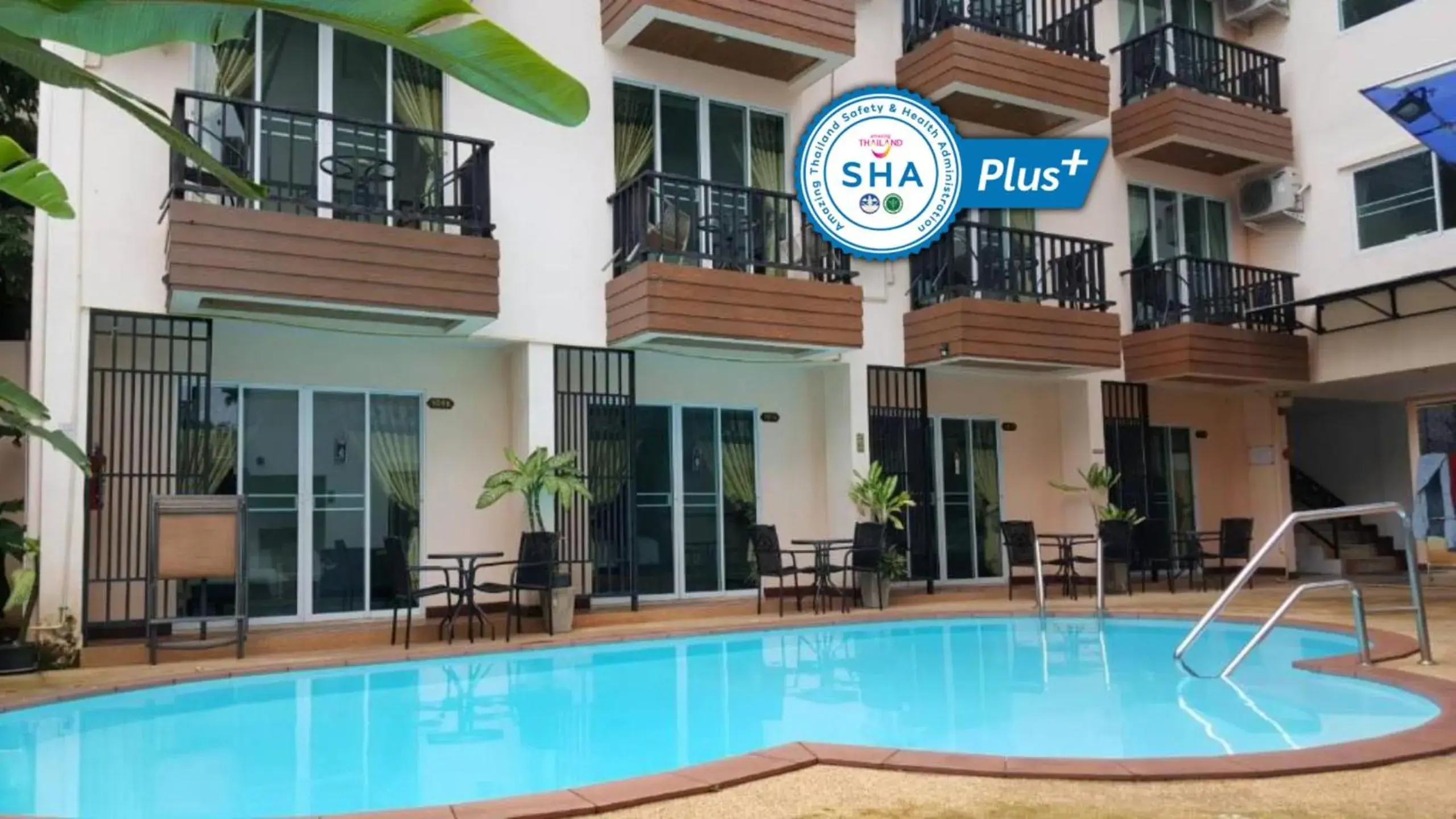 Property building, Swimming Pool in Manee Cool Mueang