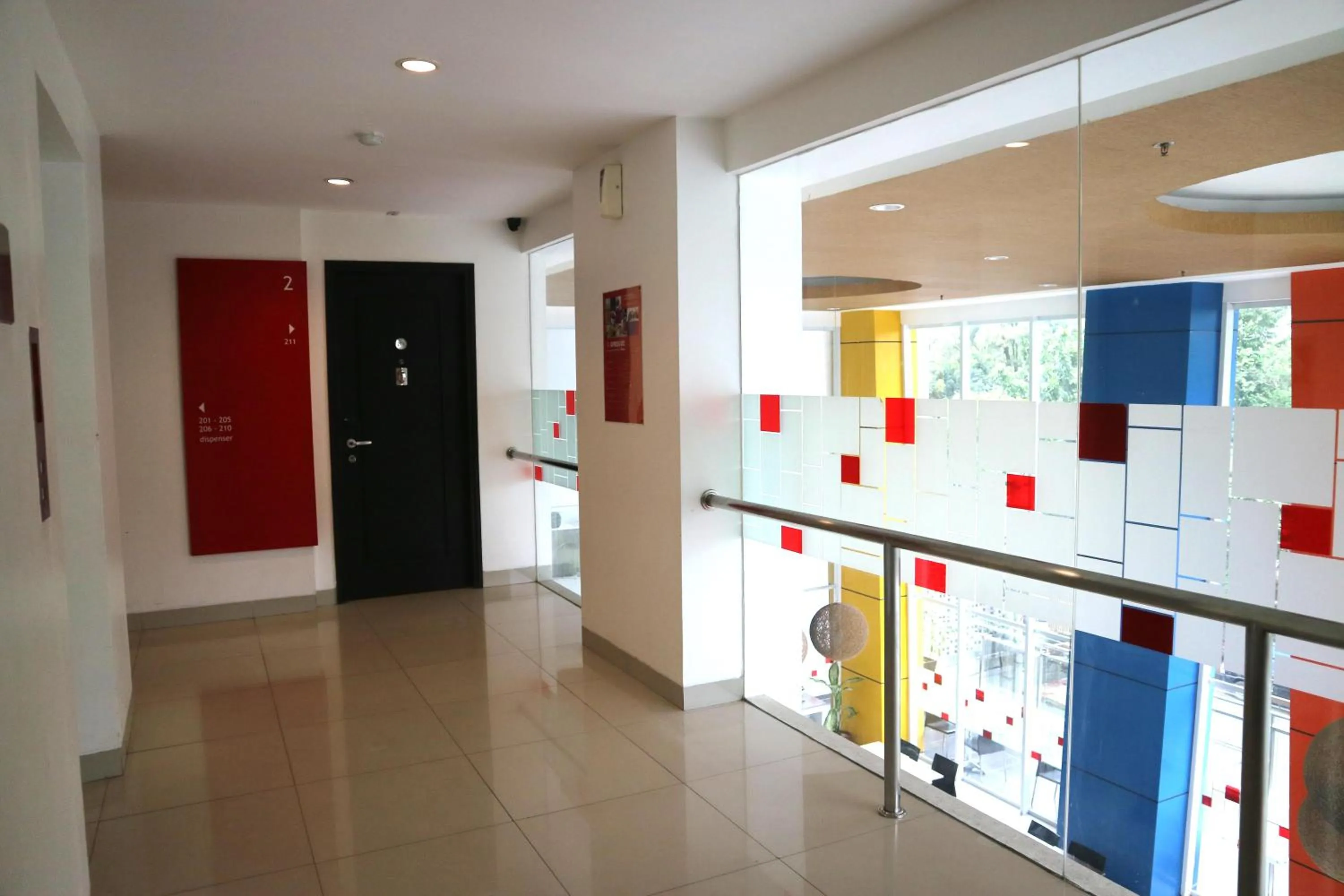Lobby or reception in Amaris Hotel Dr. Susilo Grogol