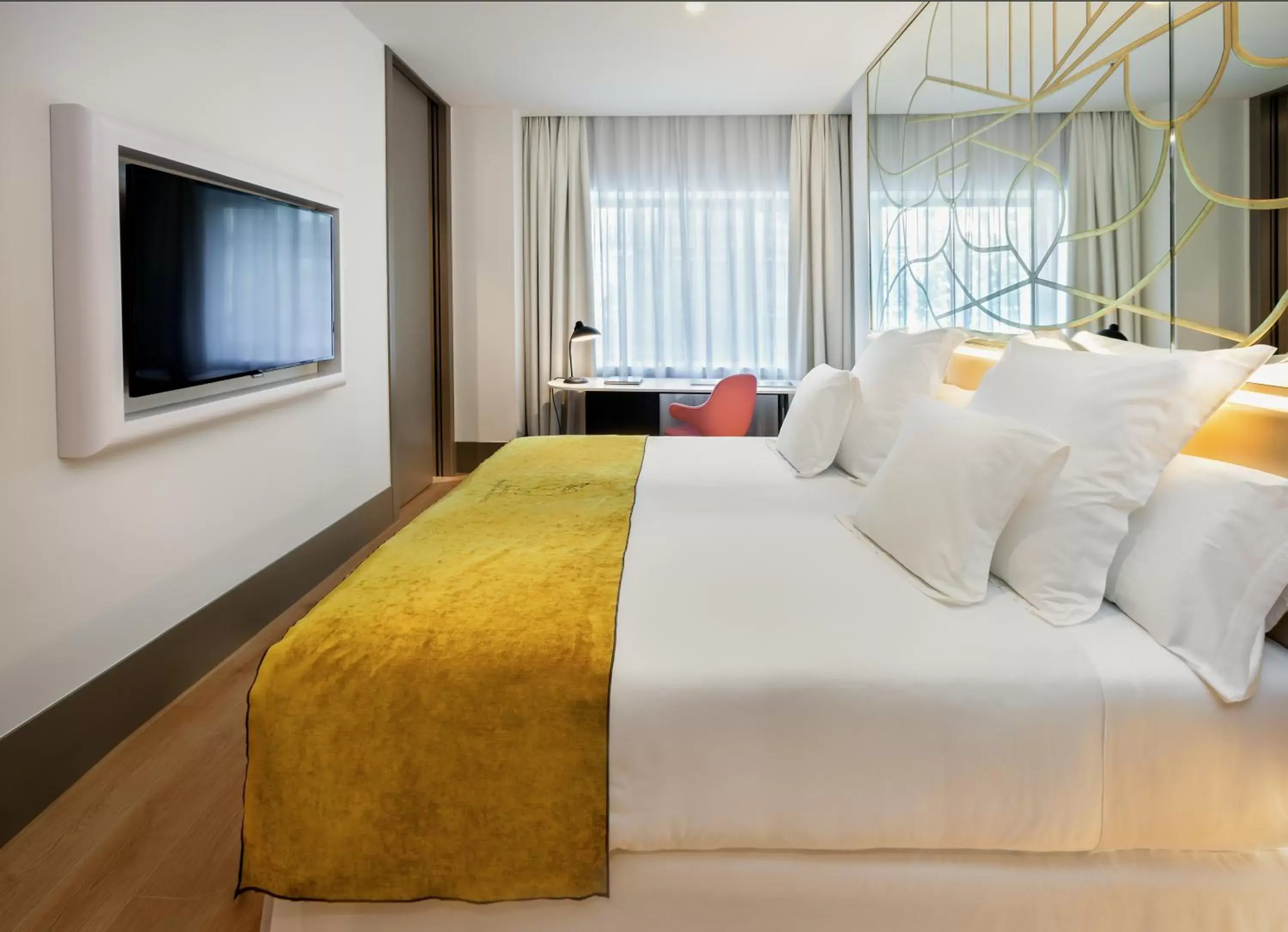 TV and multimedia, Bed in Barceló Torre de Madrid TV and multimedia, Bed in Barceló Torre de Madrid