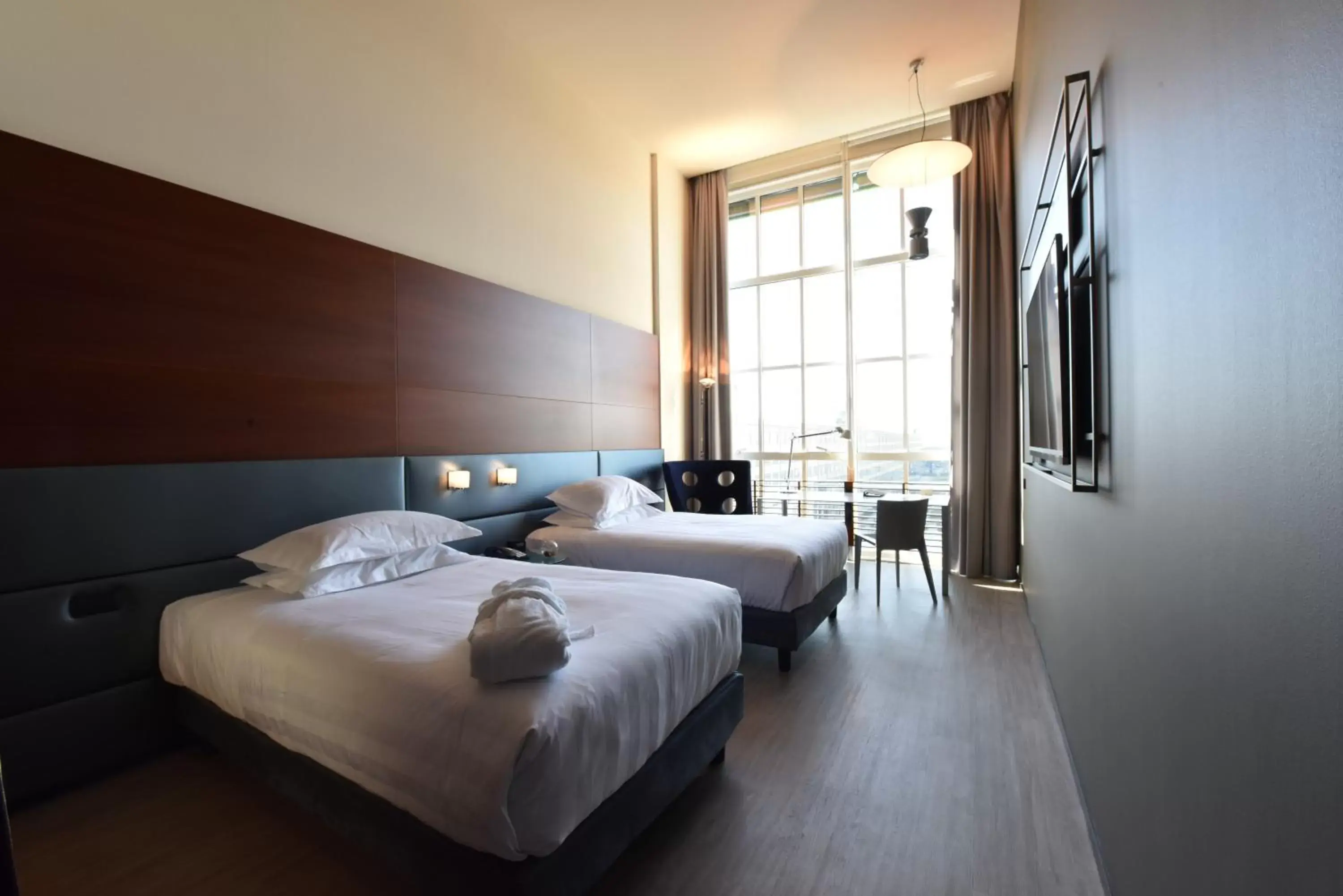 Bedroom, Bed in DoubleTree by Hilton Turin Lingotto