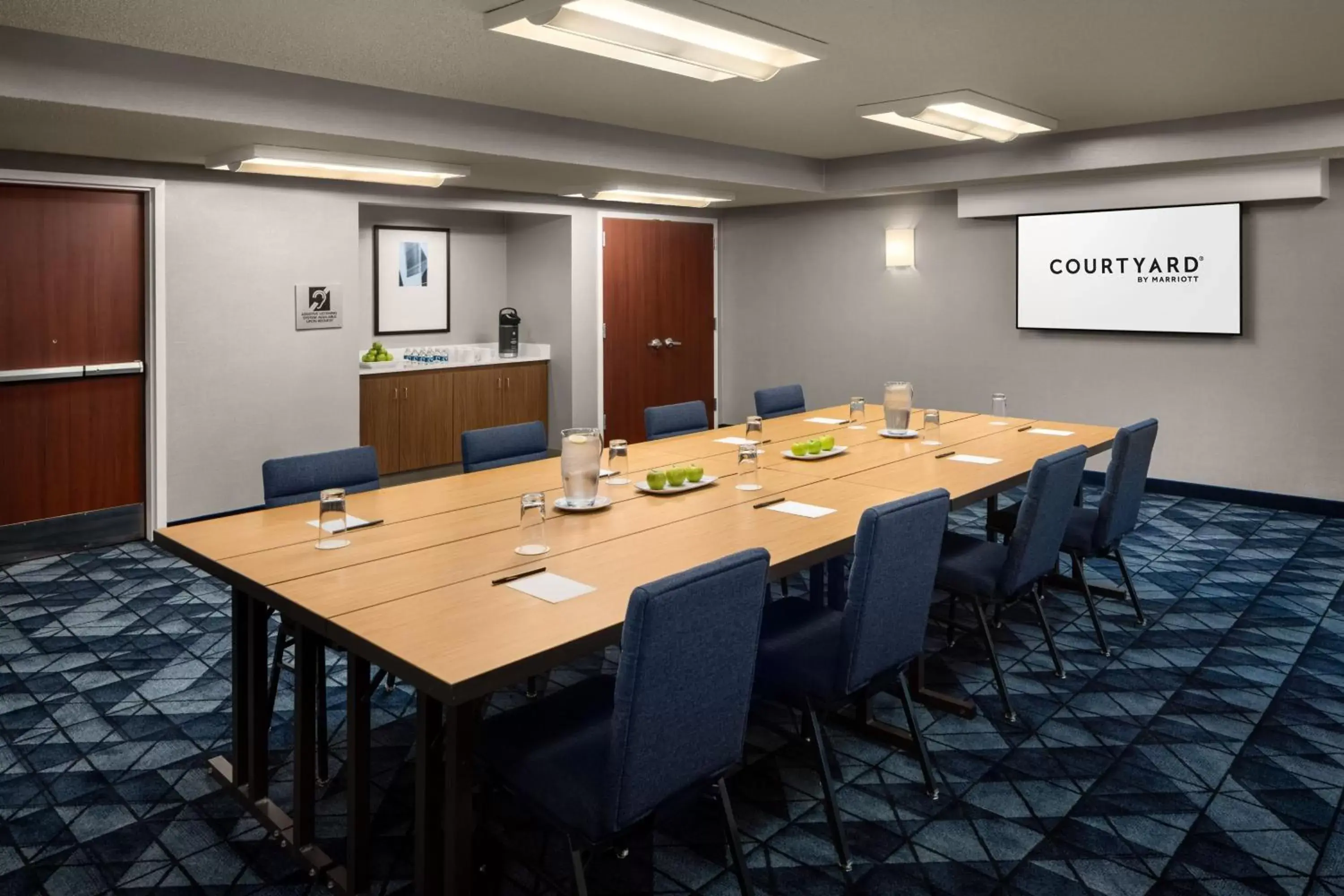 Meeting/conference room in Courtyard by Marriott Portland Beaverton