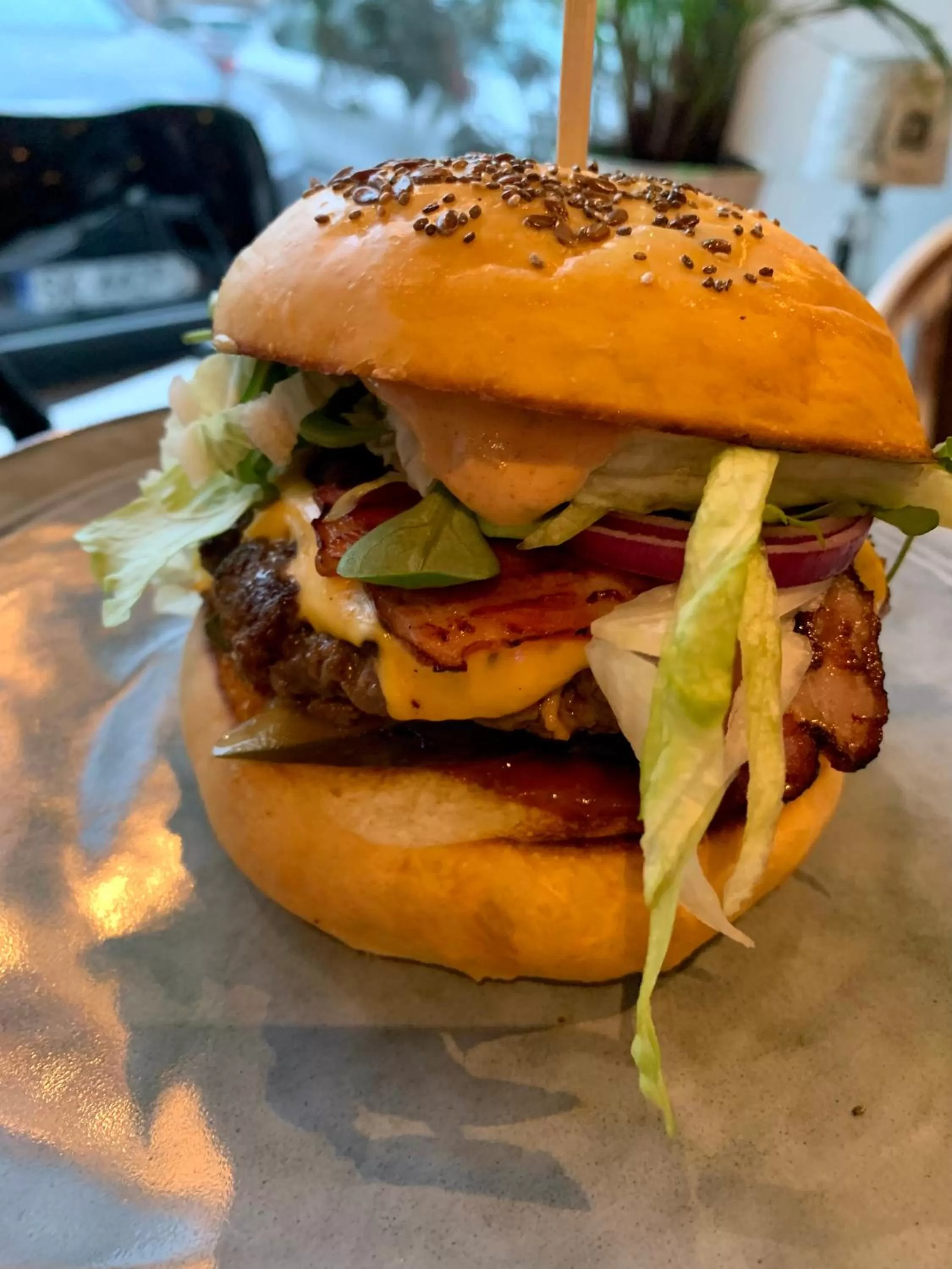 Restaurant/places to eat in Hotel Opera