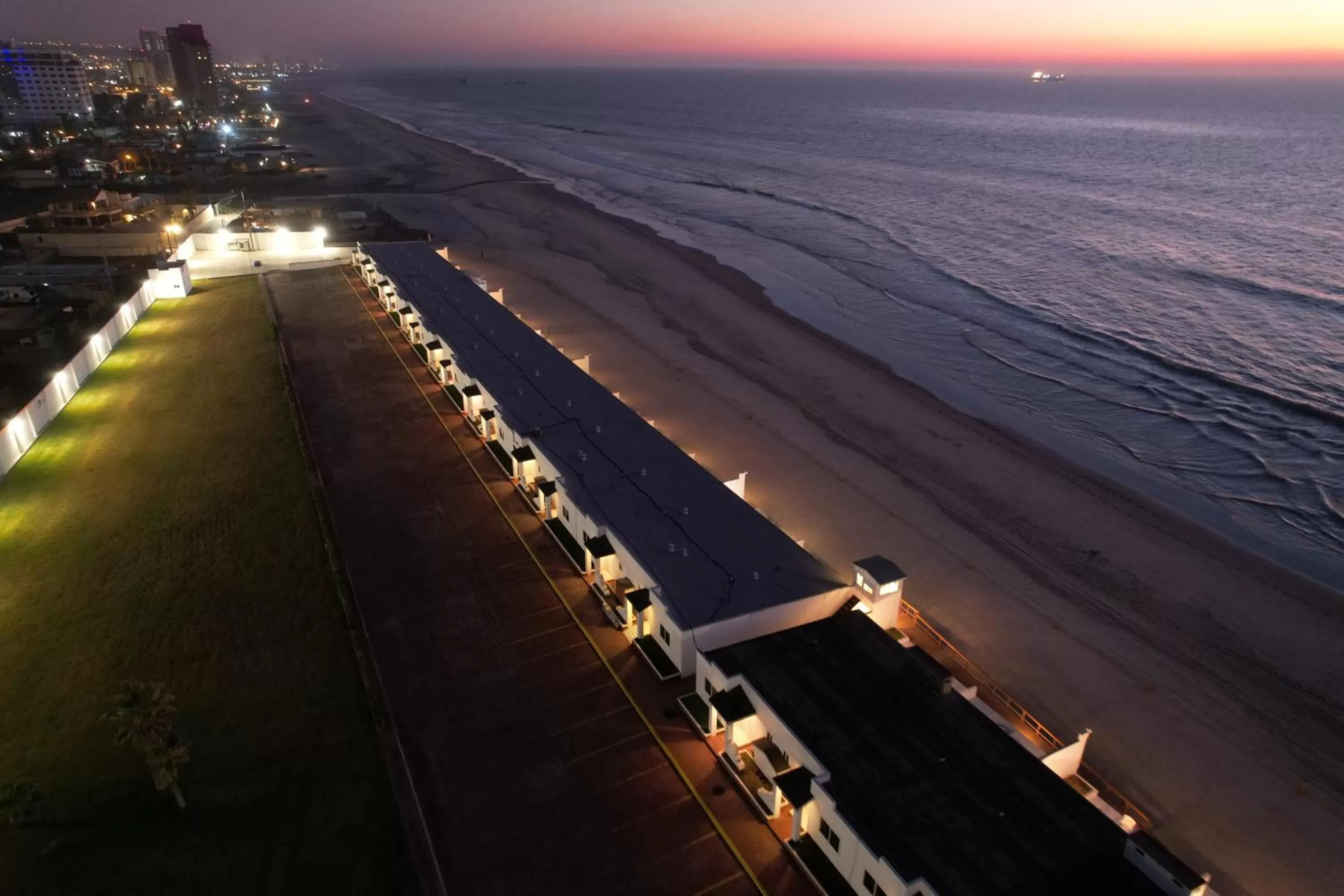 Quinta Pacifica Beachfront Villas