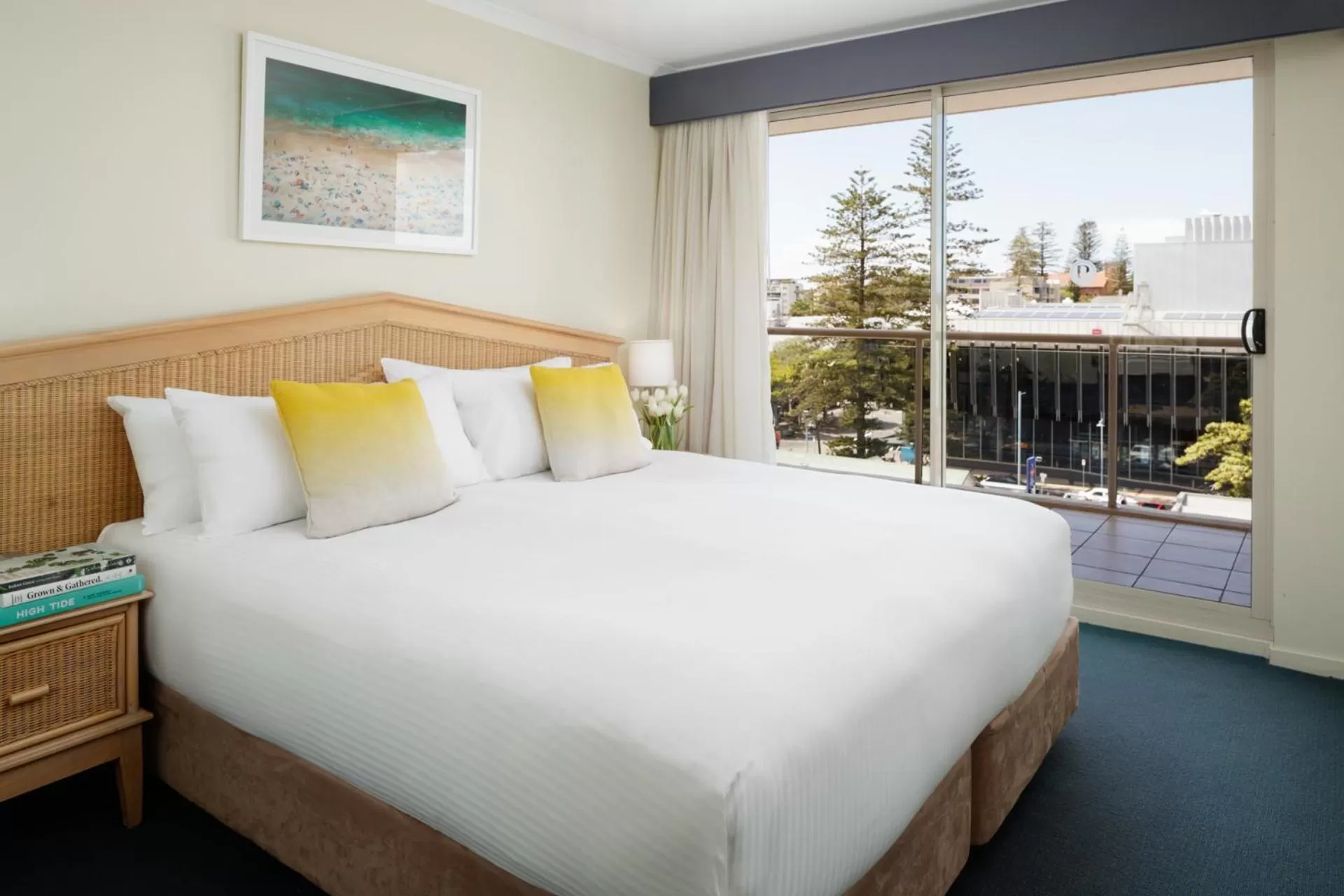 Bedroom, Bed in Rydges Hotel Port Macquarie
