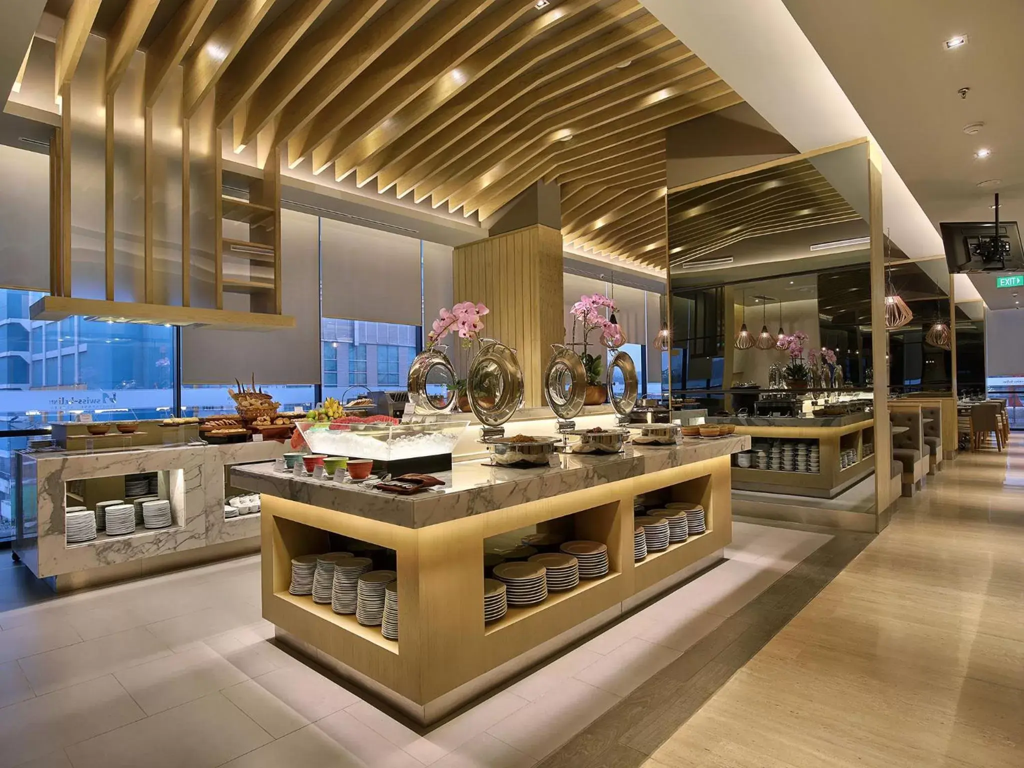 Restaurant/places to eat in Swiss-Belinn Simatupang Restaurant/places to eat in Swiss-Belinn Simatupang