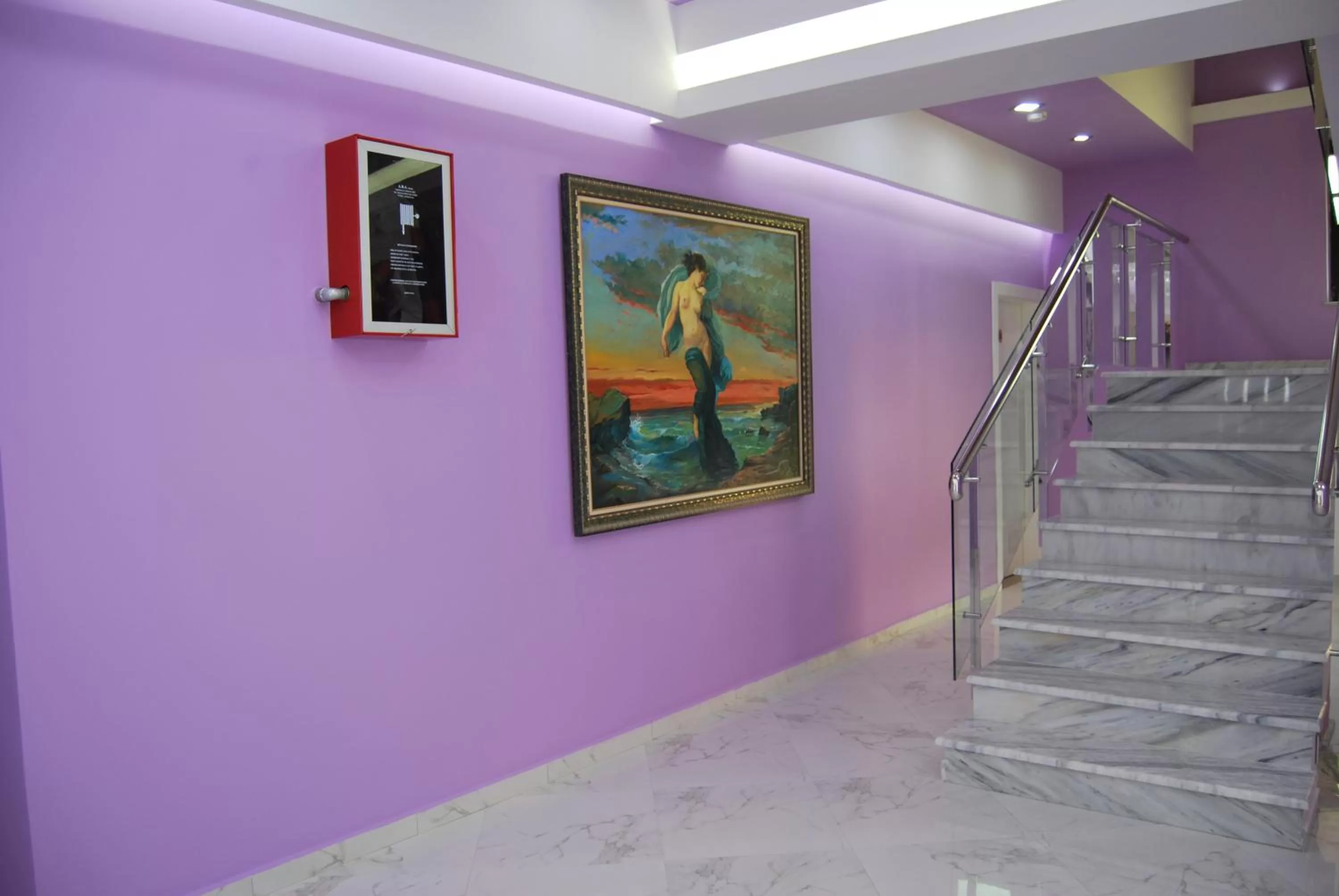 Area and facilities in Hotel & Restaurant White City