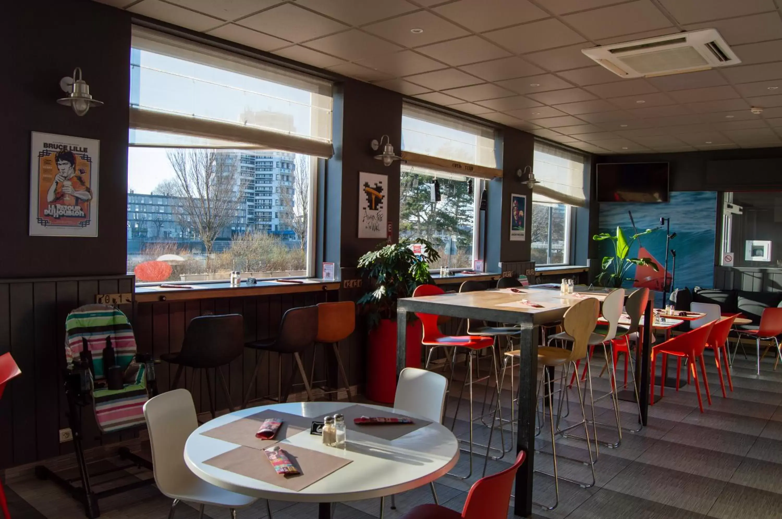 Restaurant/Places to Eat in ibis Boulogne sur Mer Centre les Ports