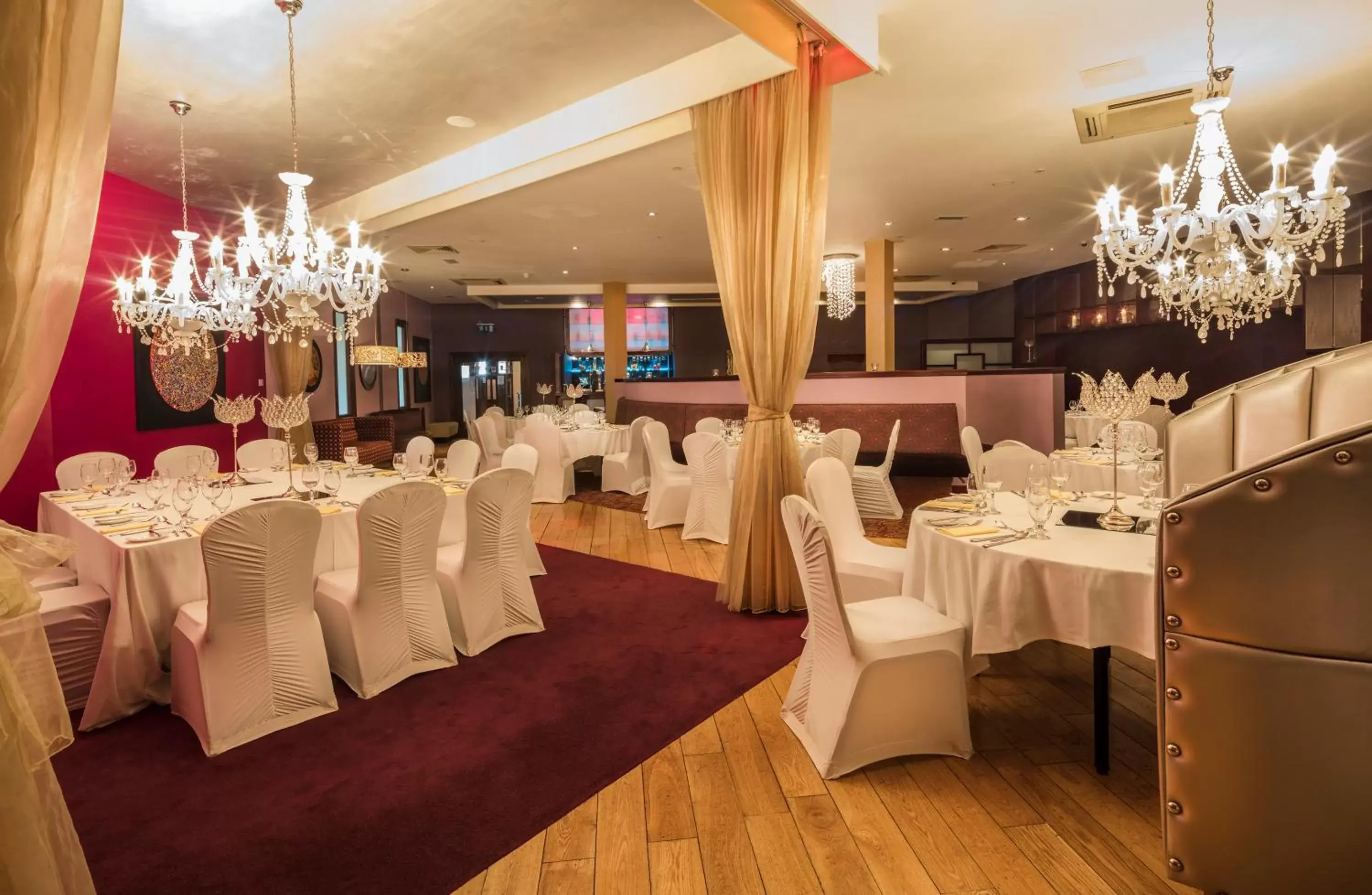 Restaurant/places to eat, Banquet Facilities in Westgrove Hotel