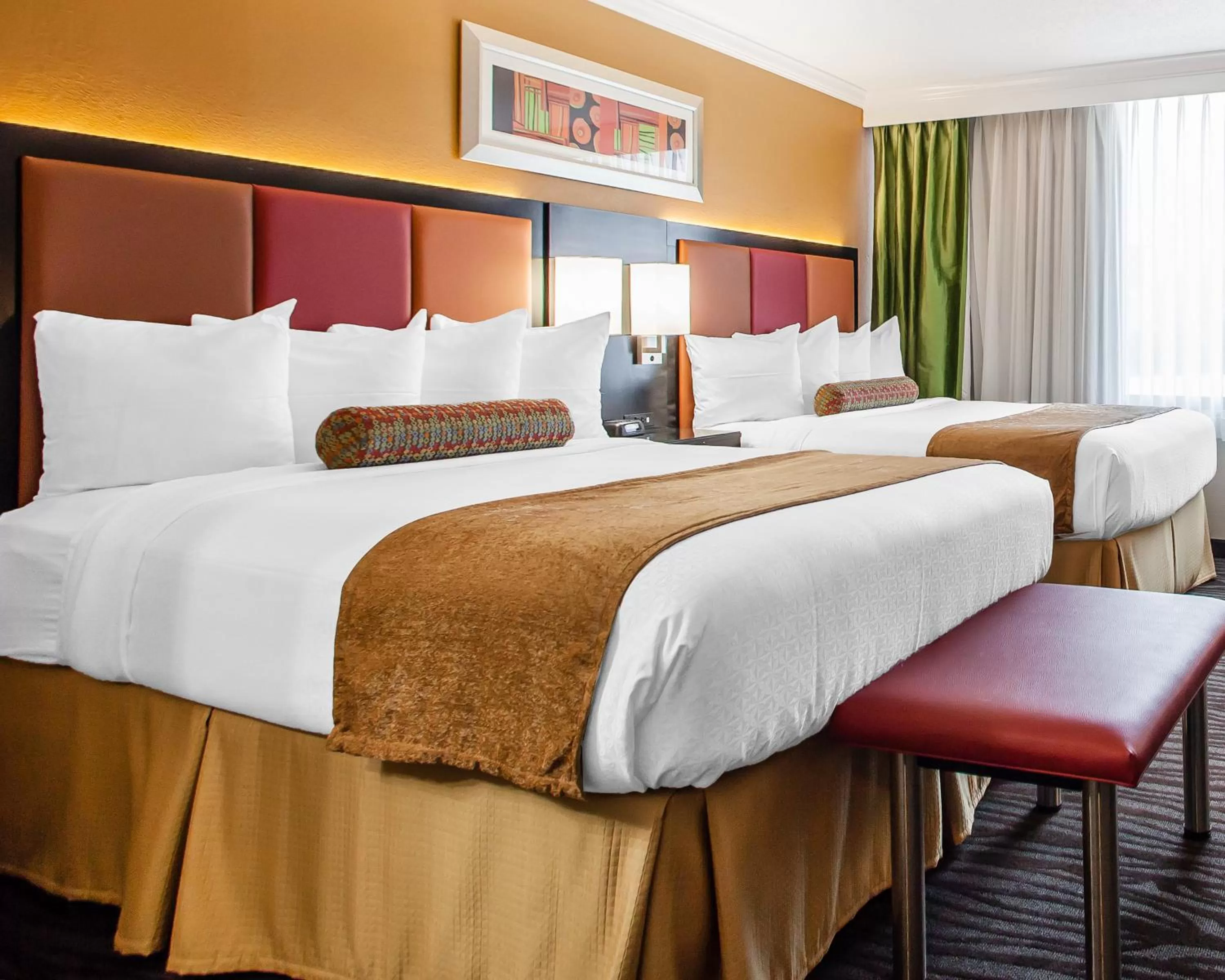 Queen Room with Roll-In Shower - Accessible/Non-Smoking in Holiday Inn Nashville Downtown - Stadium by IHG