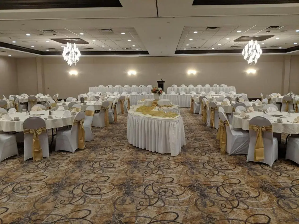 Banquet/Function facilities, Banquet Facilities in Holiday Inn Champaign, an IHG Hotel