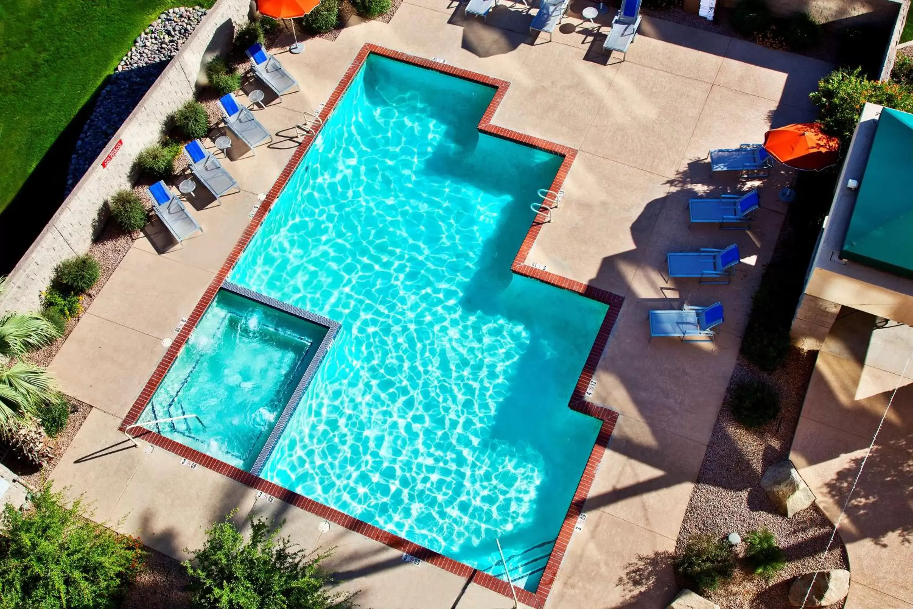 Activities, Pool View in Radisson Hotel Phoenix Airport