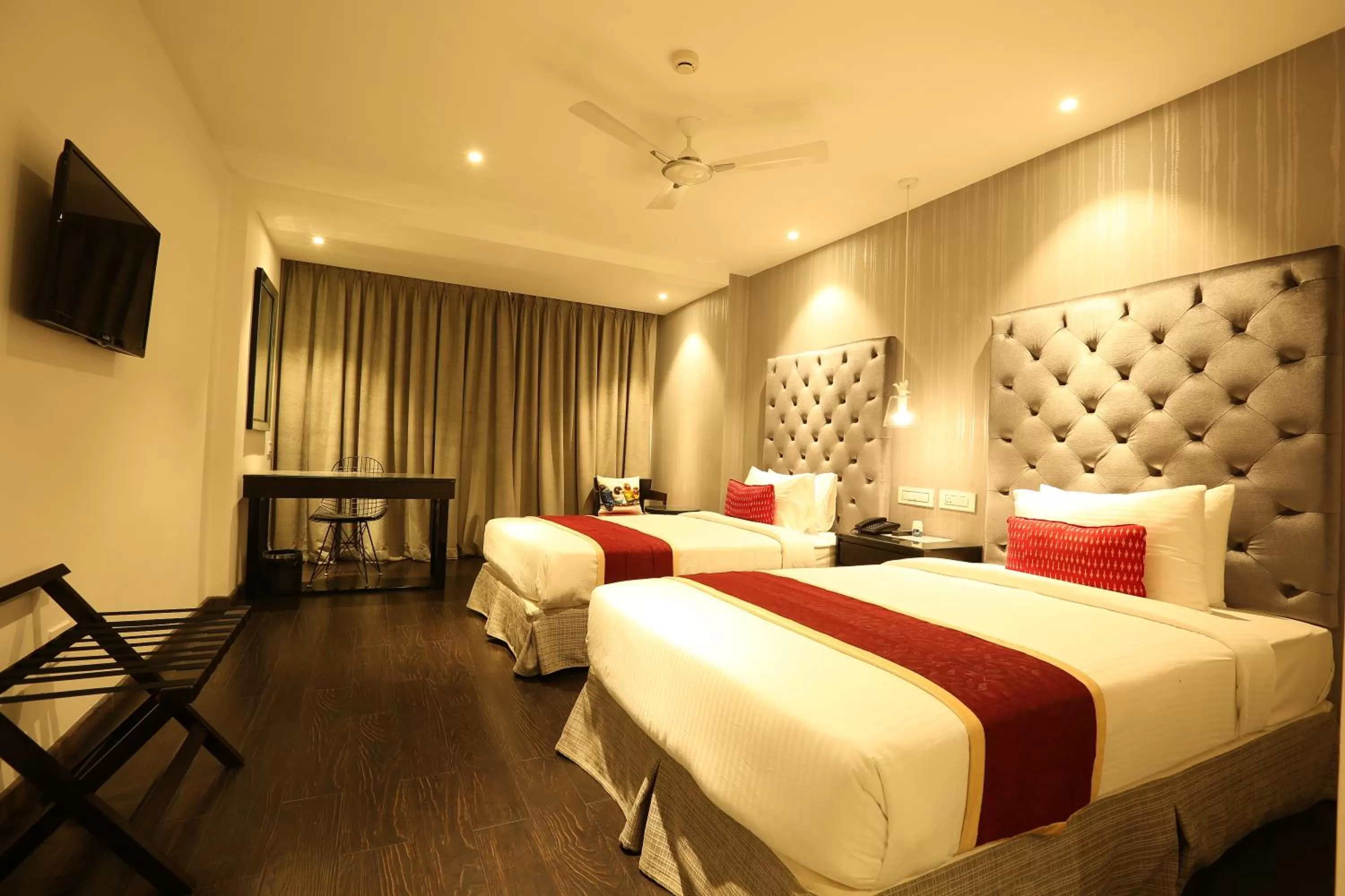 Bedroom, Bed in Hotel Deccan Serai, HITEC CITY, HYDERABAD