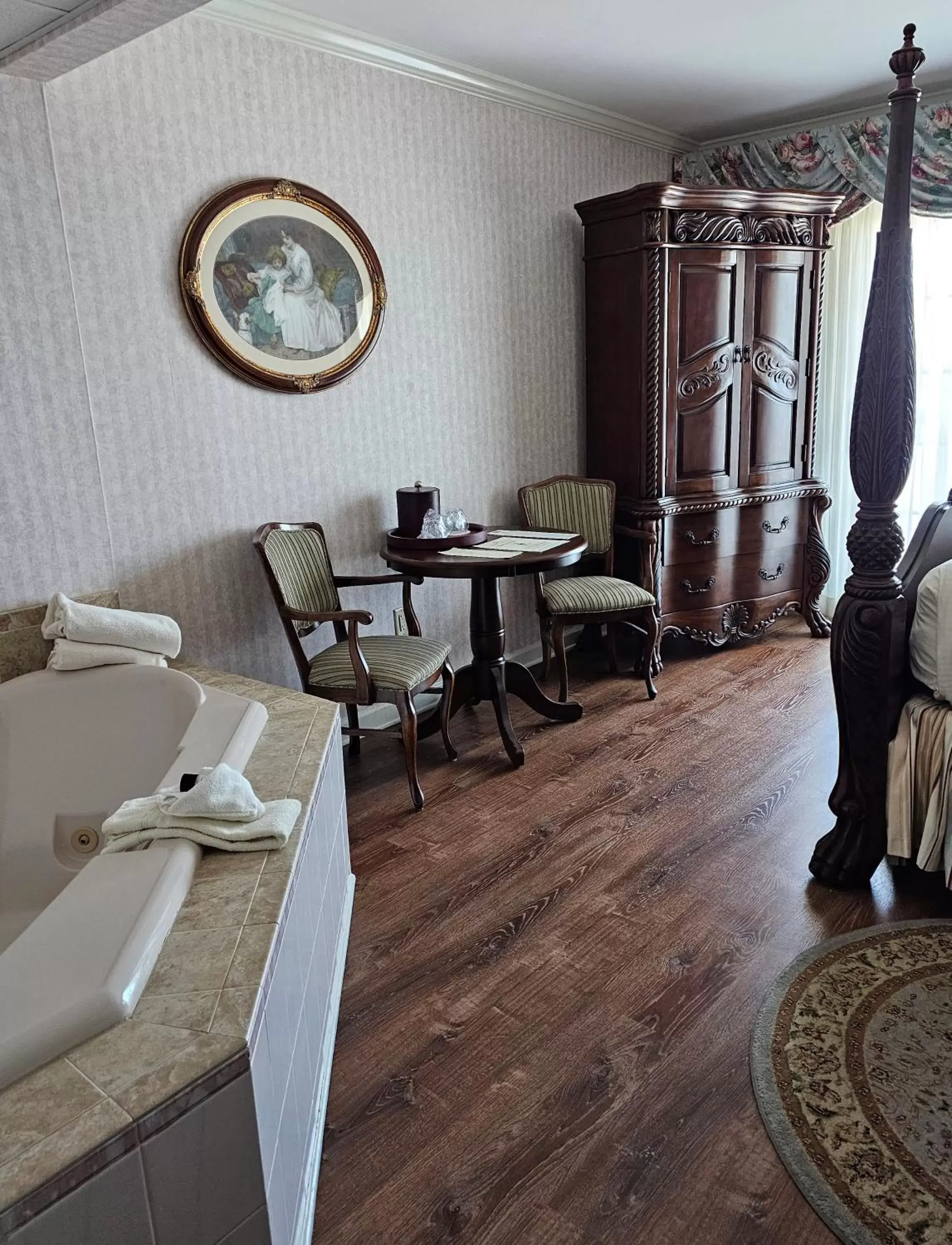 Seating area in Boardwalk Plaza Hotel