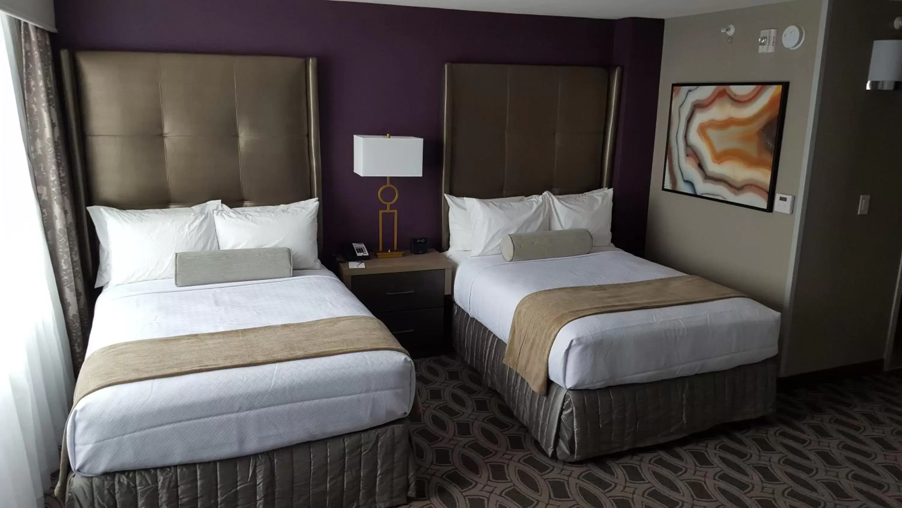 Photo of the whole room, Room Photo in Crowne Plaza Saddle Brook, an IHG Hotel