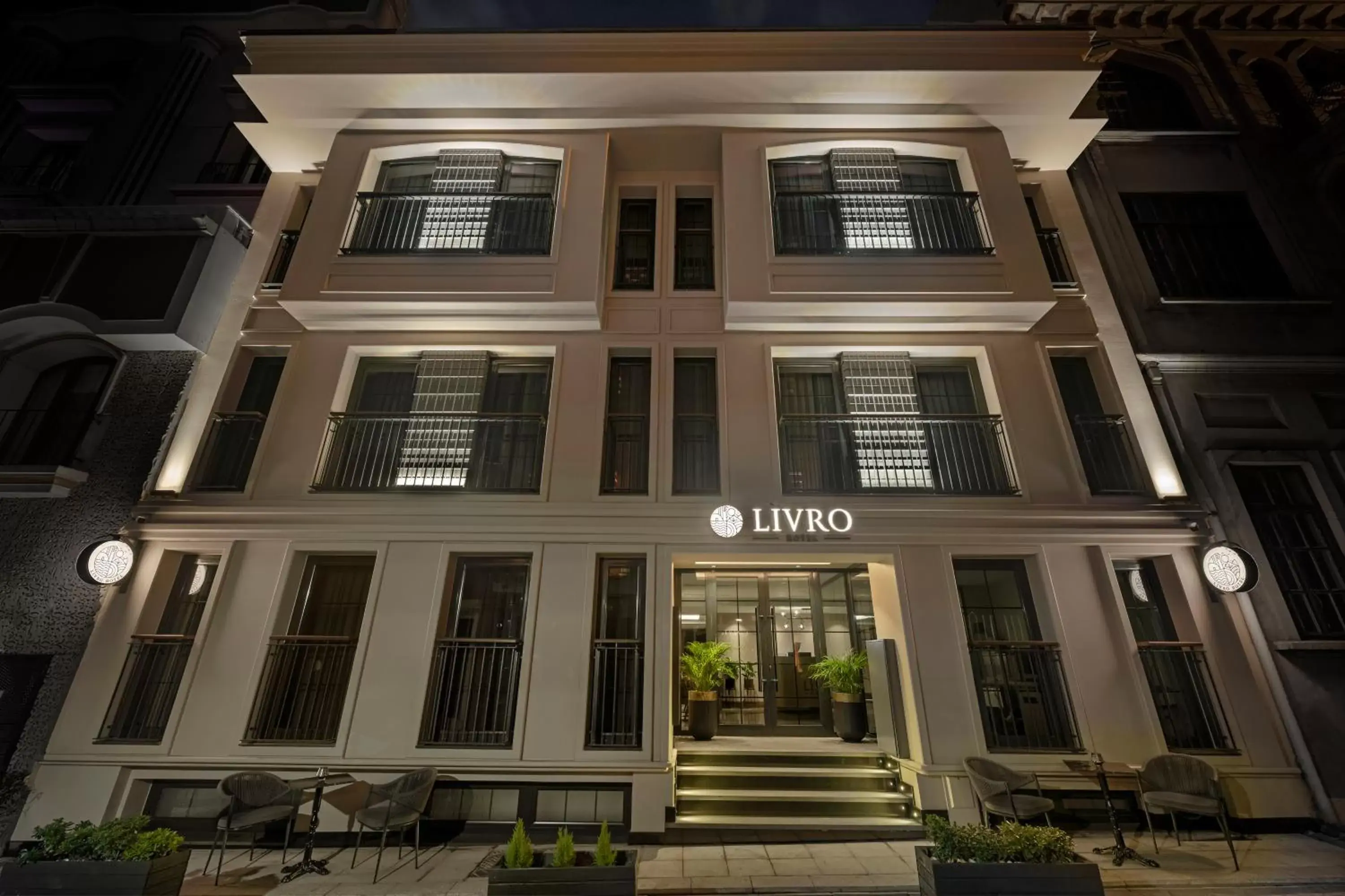 Property building in Livro Hotel Property building in Livro Hotel