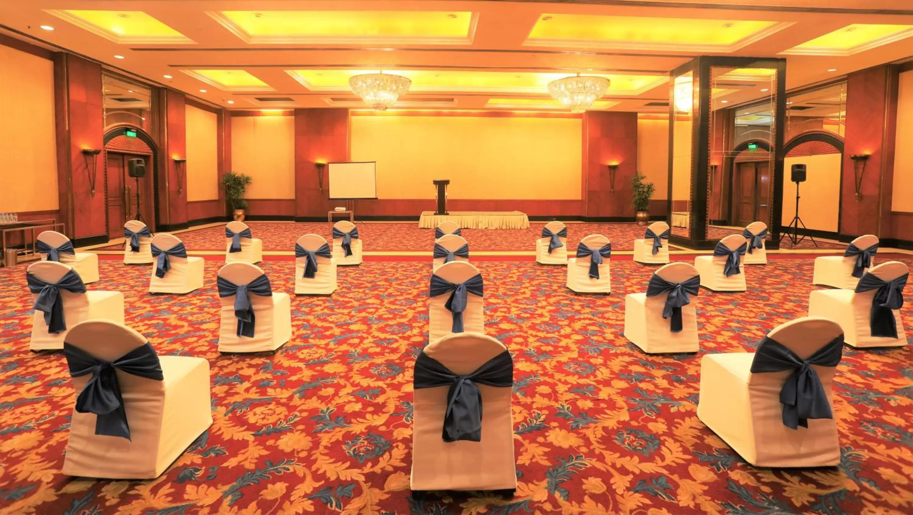 Business facilities, Banquet Facilities in Eros Hotel New Delhi, Nehru Place