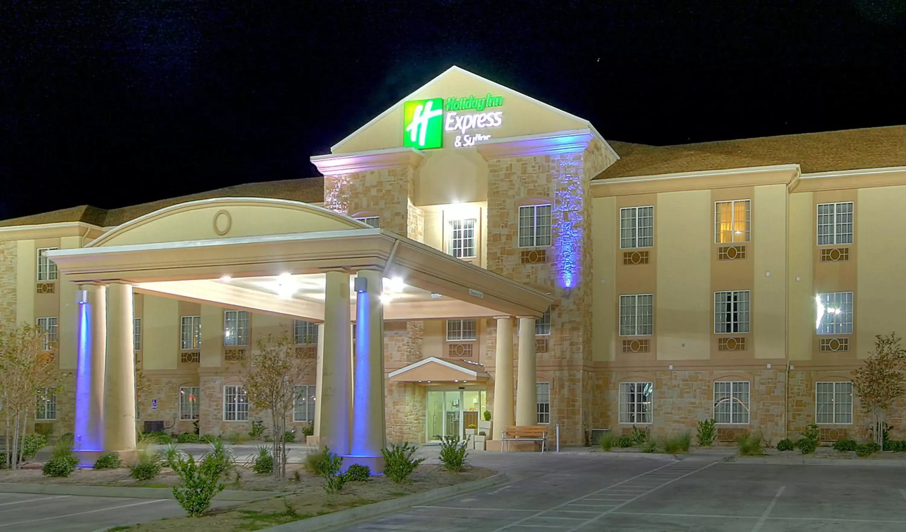 Property building in Holiday Inn Express & Suites Pecos, an IHG Hotel