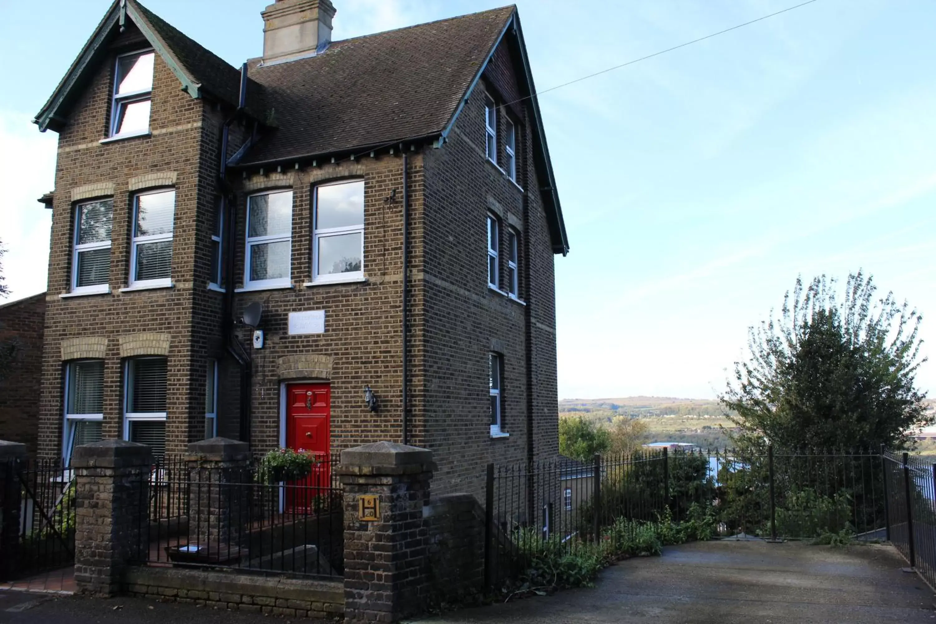 Property Building in Botleigh Villa