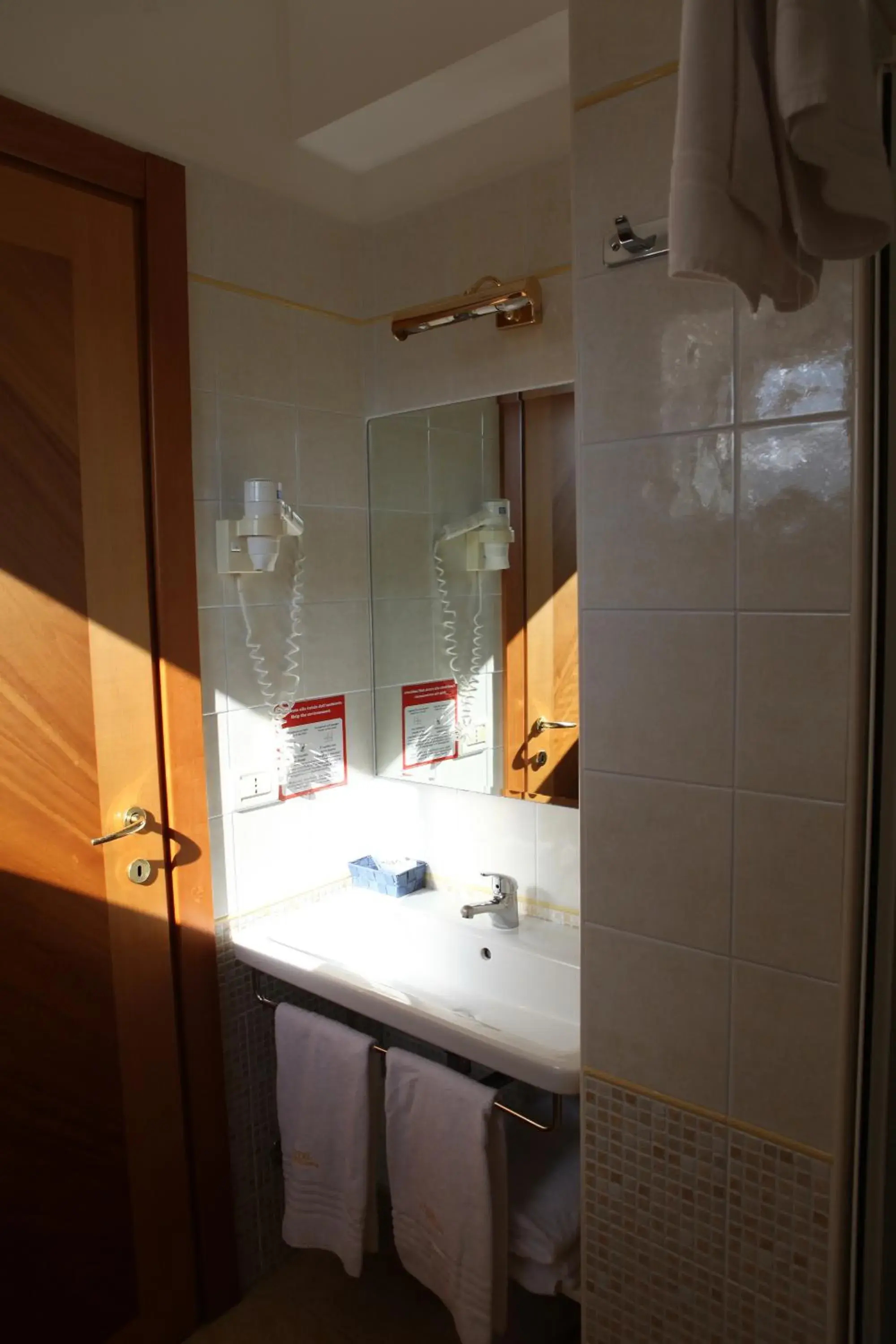 Toilet, Bathroom in Hotel San Michele