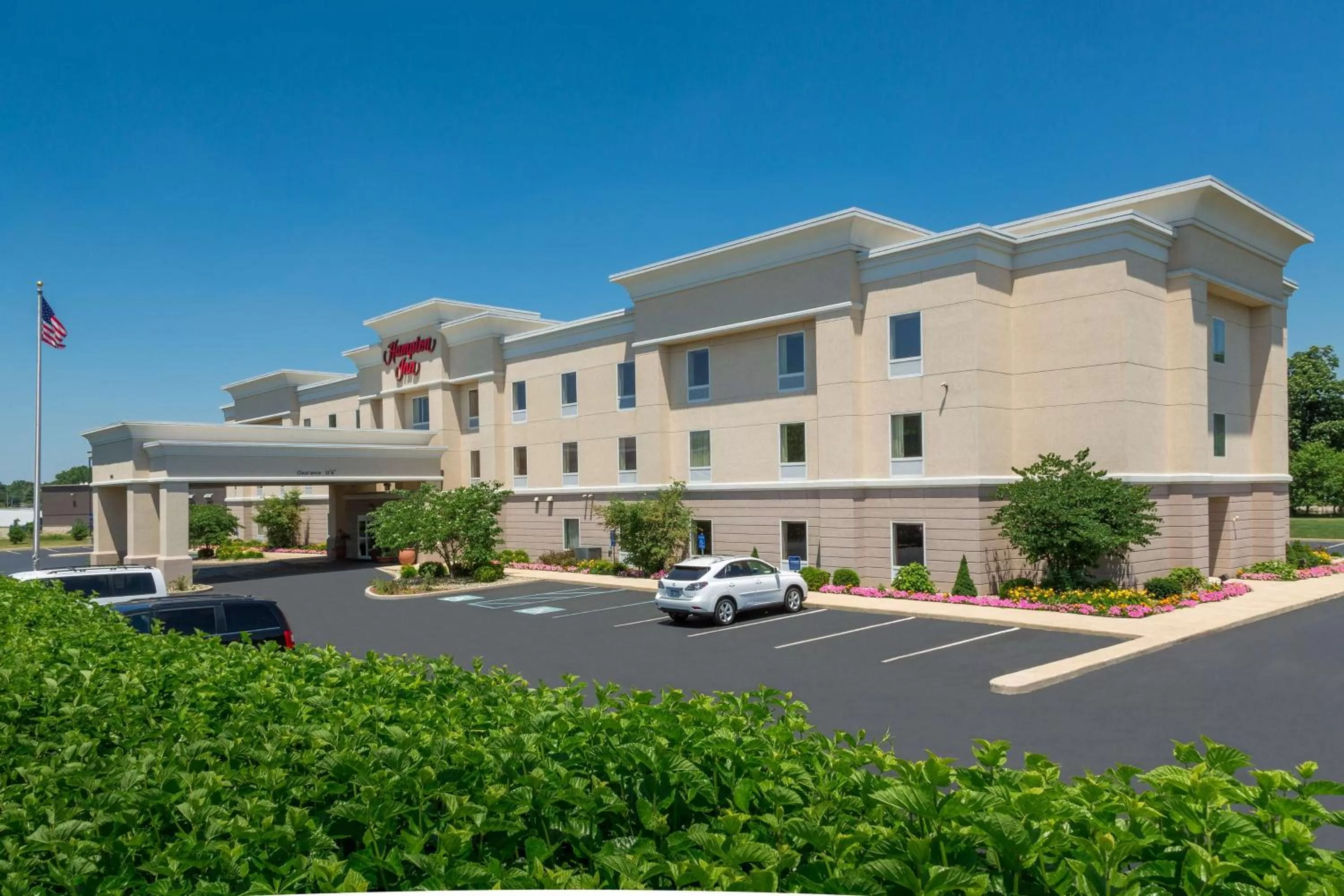 Property building in Hampton Inn Goshen