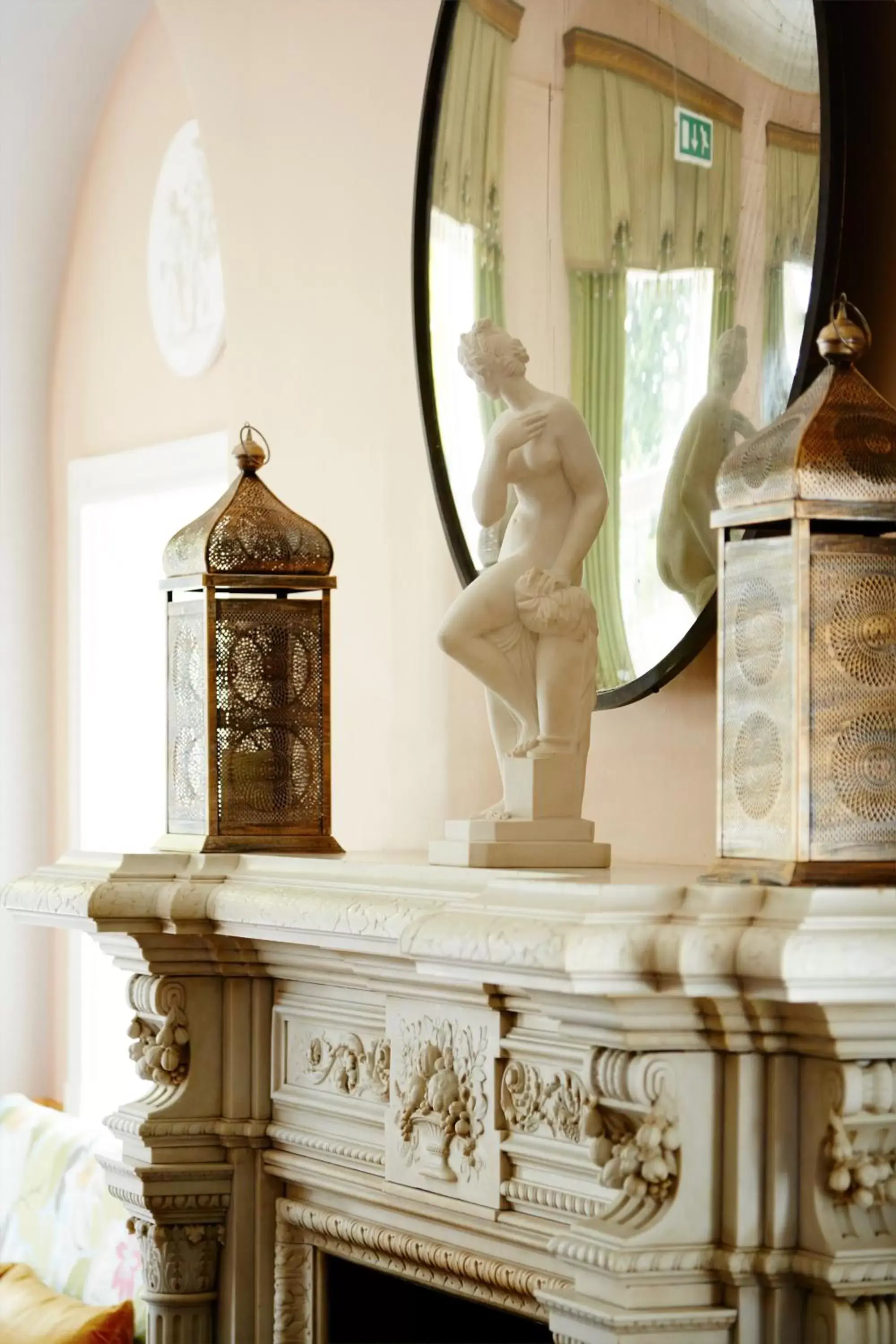 Decorative detail, Lobby/Reception in Bromley Court Hotel London