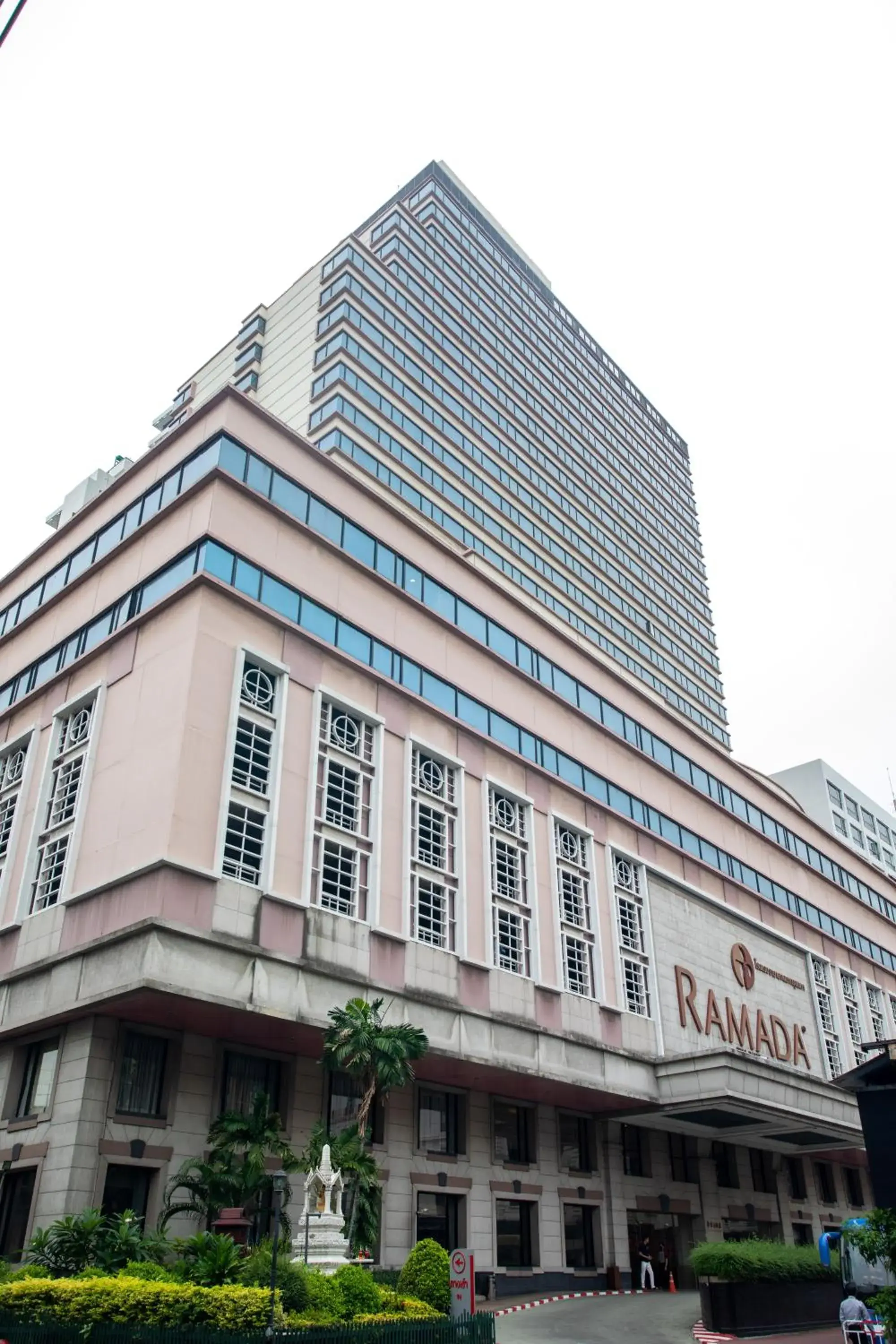 Property building in Ramada by Wyndham D MA Bangkok Property building in Ramada by Wyndham D MA Bangkok
