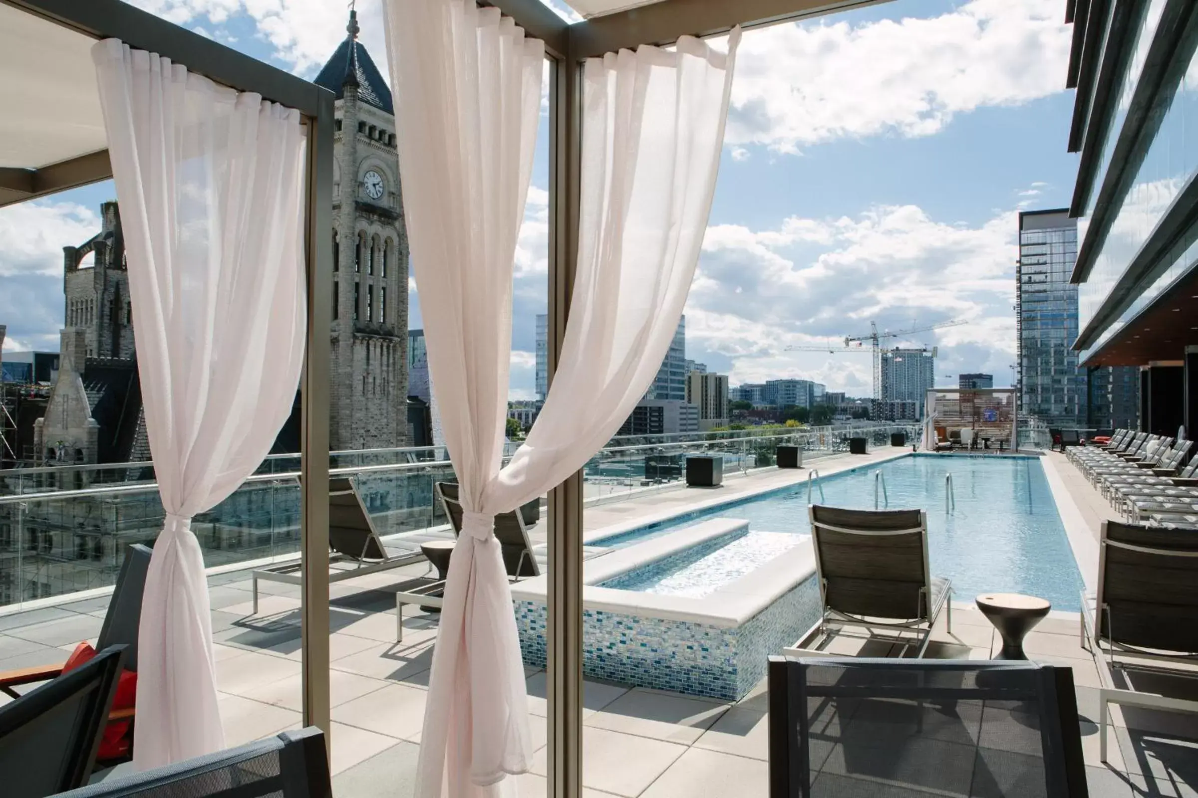 Swimming pool in Grand Hyatt Nashville Swimming pool in Grand Hyatt Nashville
