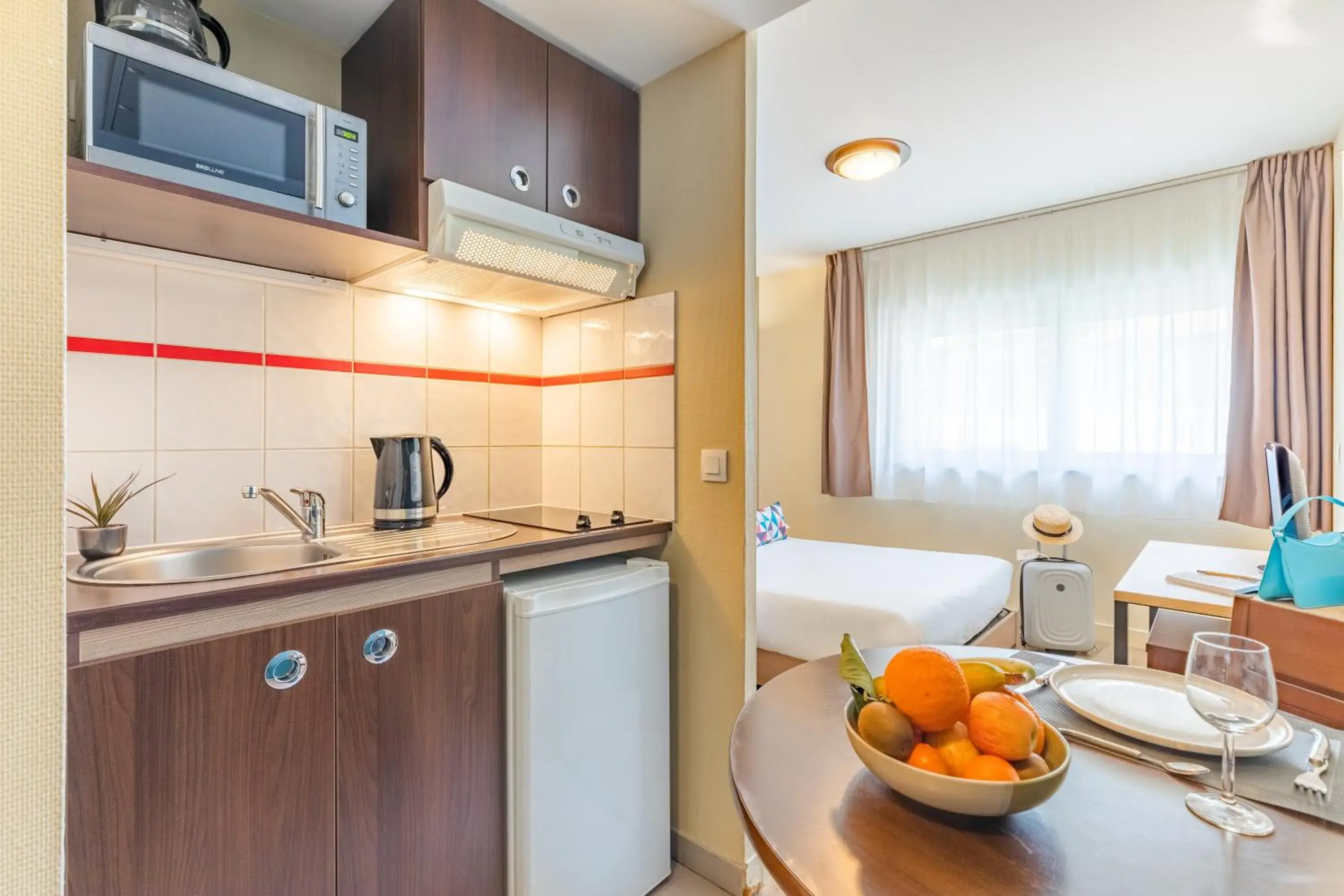 Kitchen or kitchenette, Kitchen/Kitchenette in Appart'City Nice Acropolis