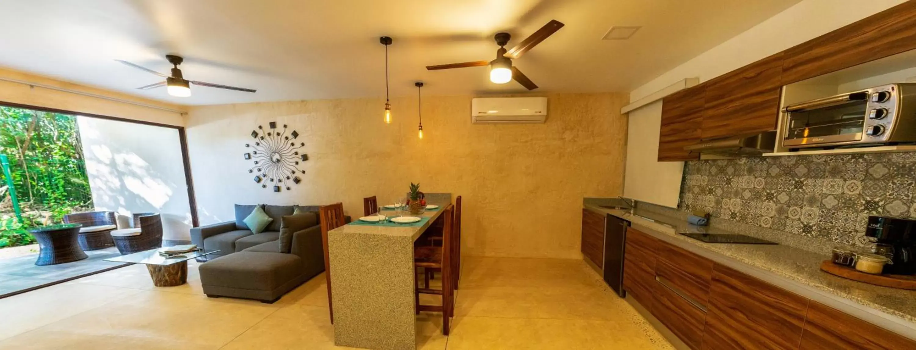 Kitchen or kitchenette, Seating Area in Azul Tulum by GuruHotel