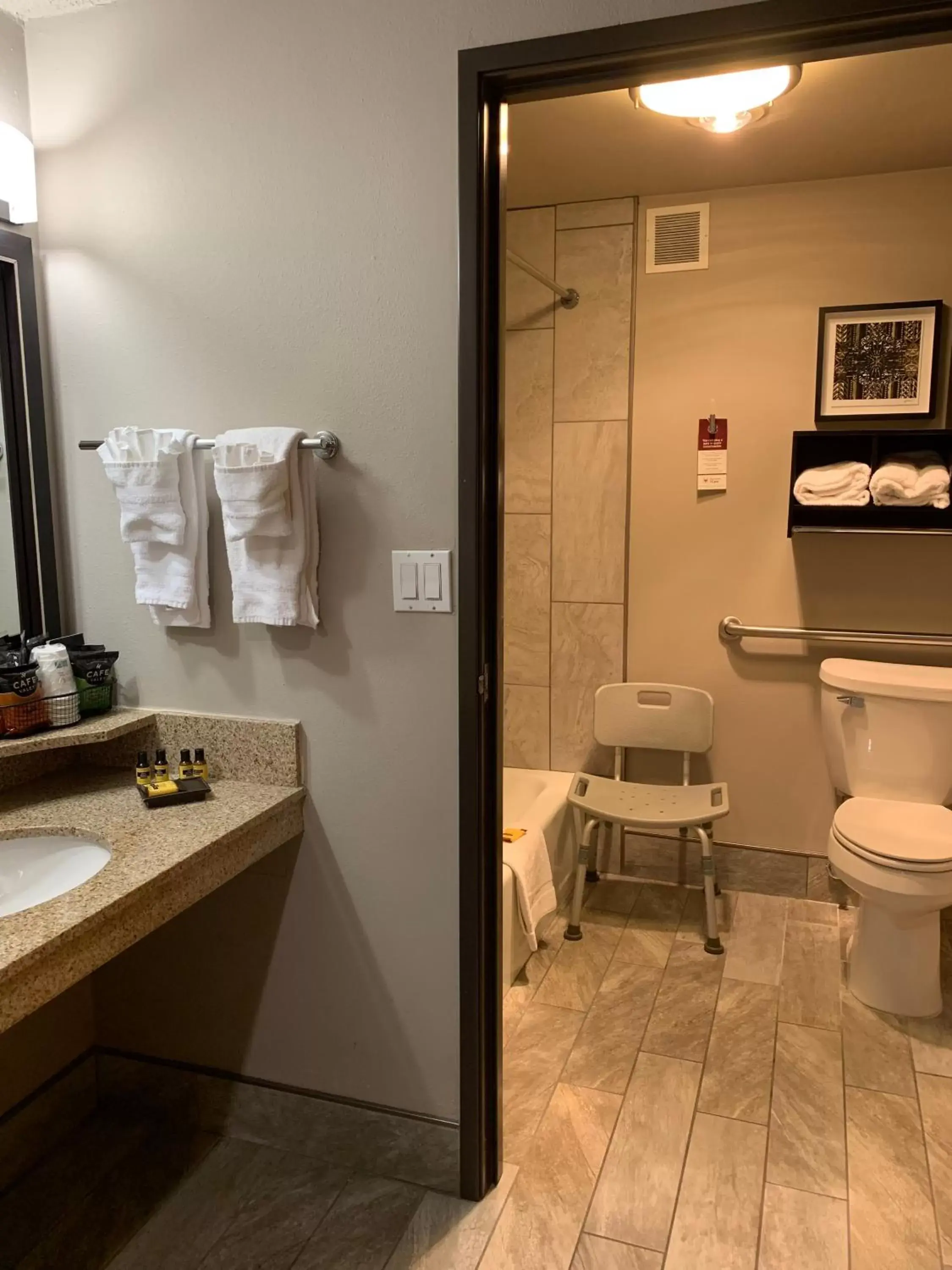 Bathroom in Best Western Plus Midwest Inn