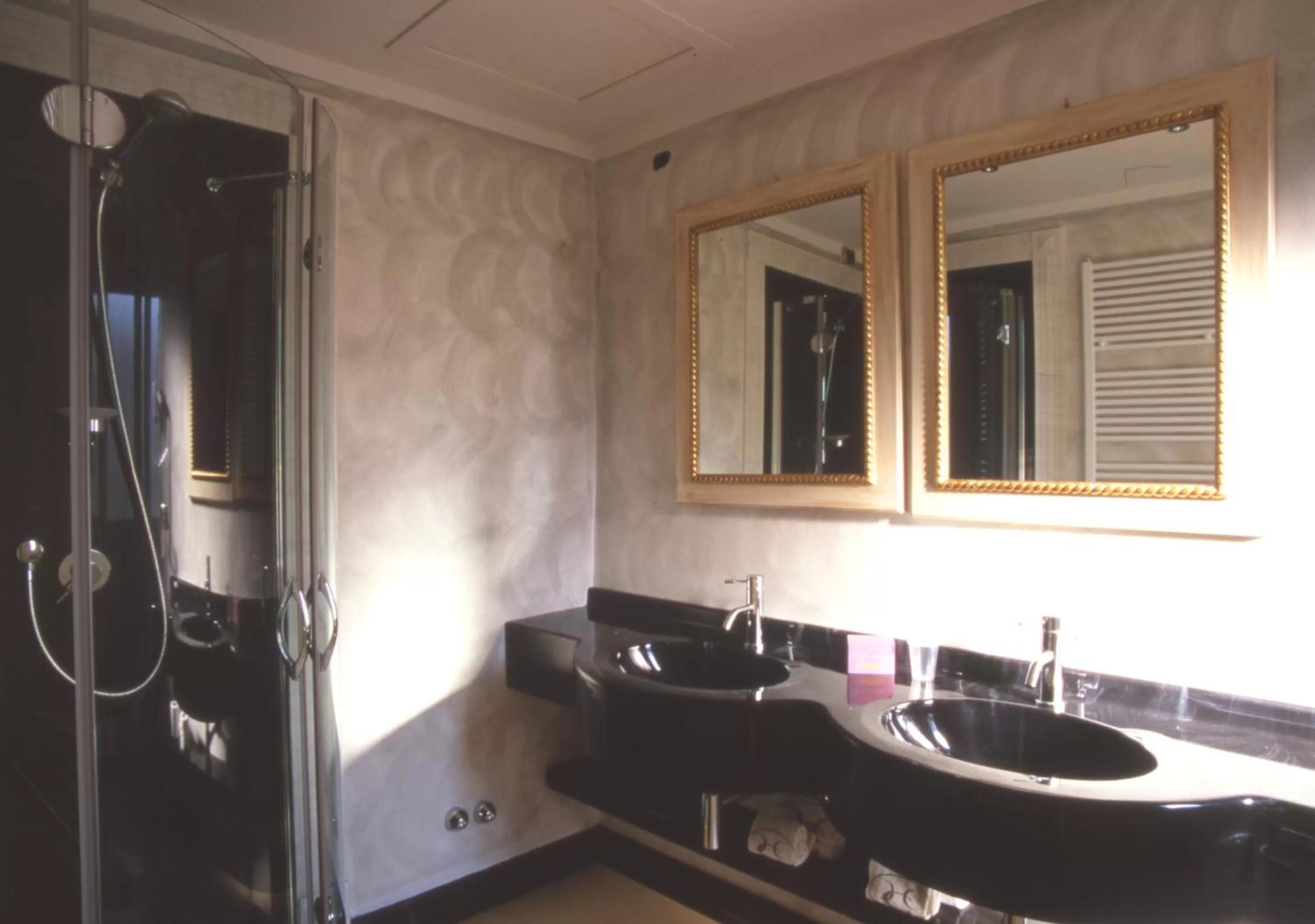 Bathroom in Hotel Columbia Wellness & Spa