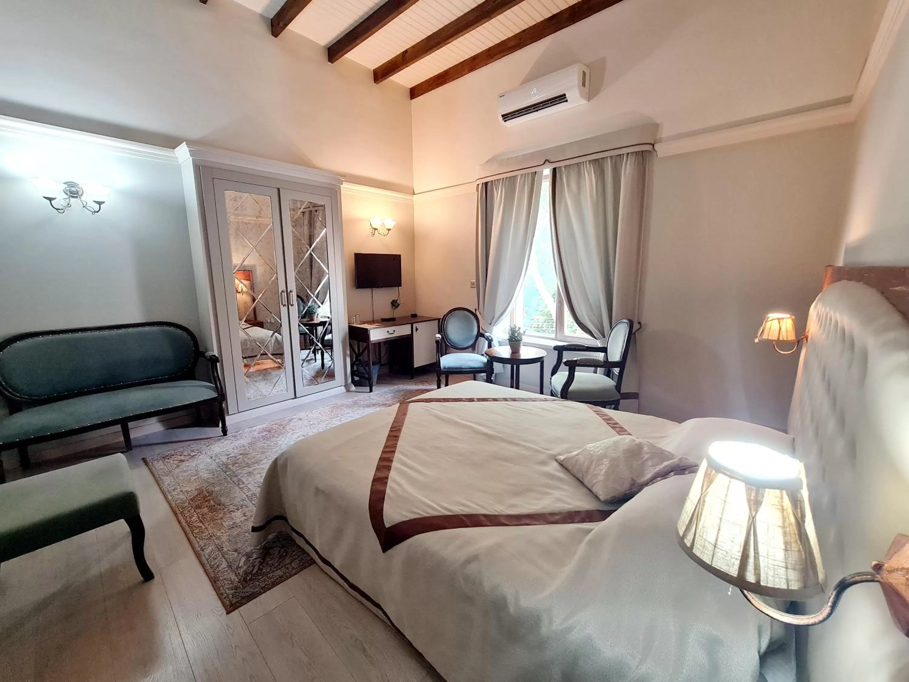 Bed in SOFIA BOUTIQUE HOTEL