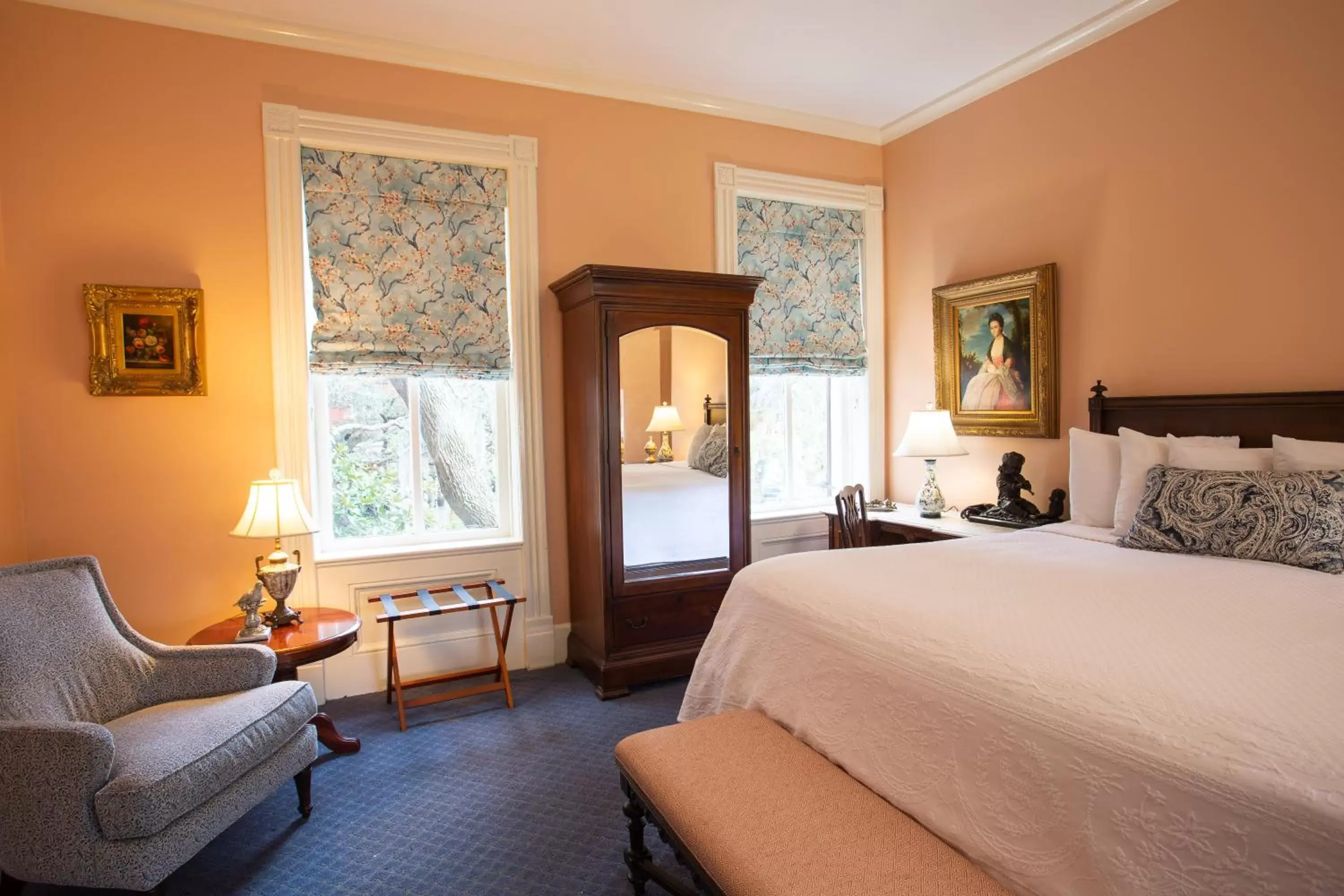 Bedroom in Eliza Thompson House, Historic Inns of Savannah Collection