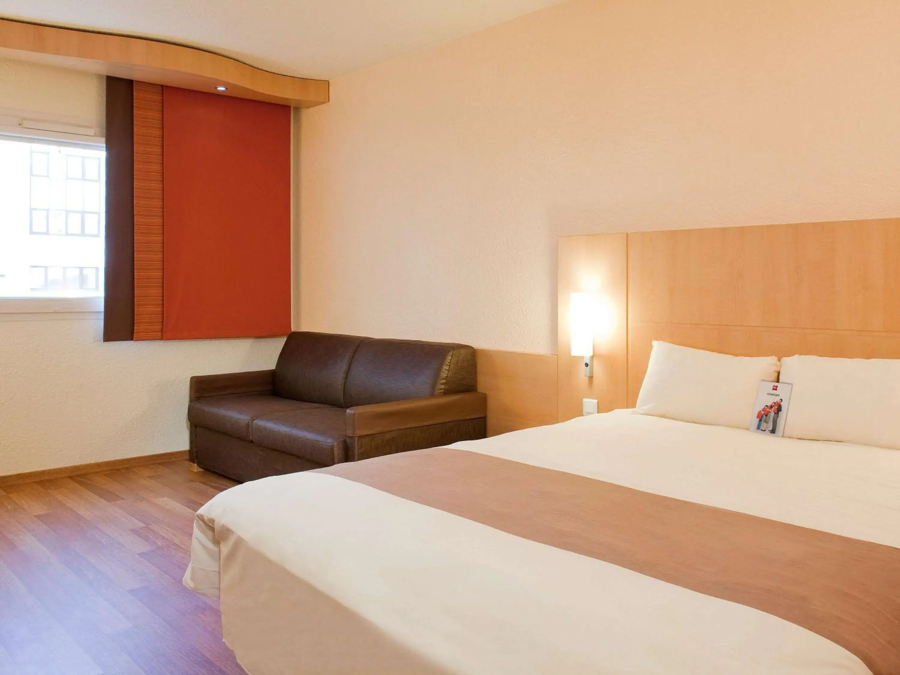 Photo of the whole room, Bed in ibis Paris Pantin Eglise