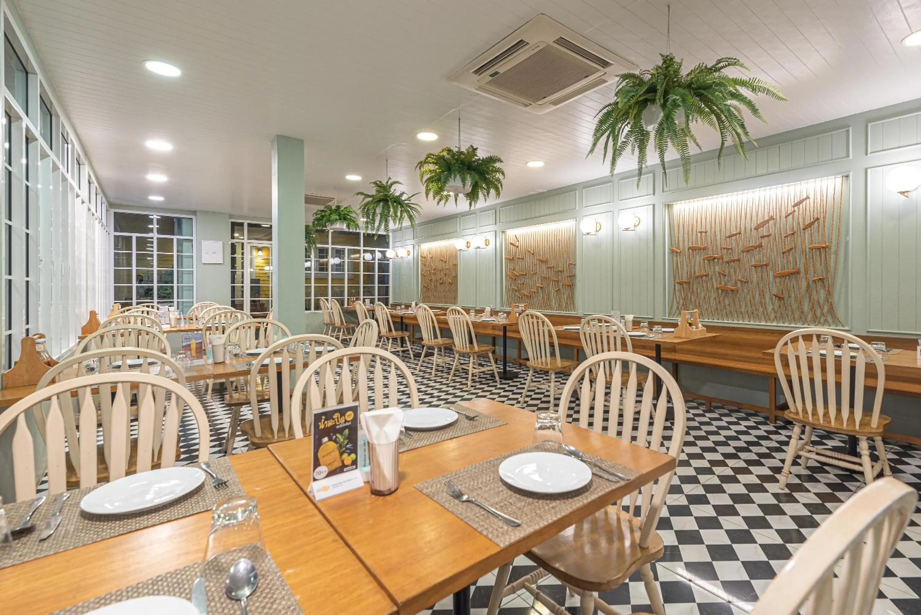 Restaurant/places to eat in Peggy's Cove Resort