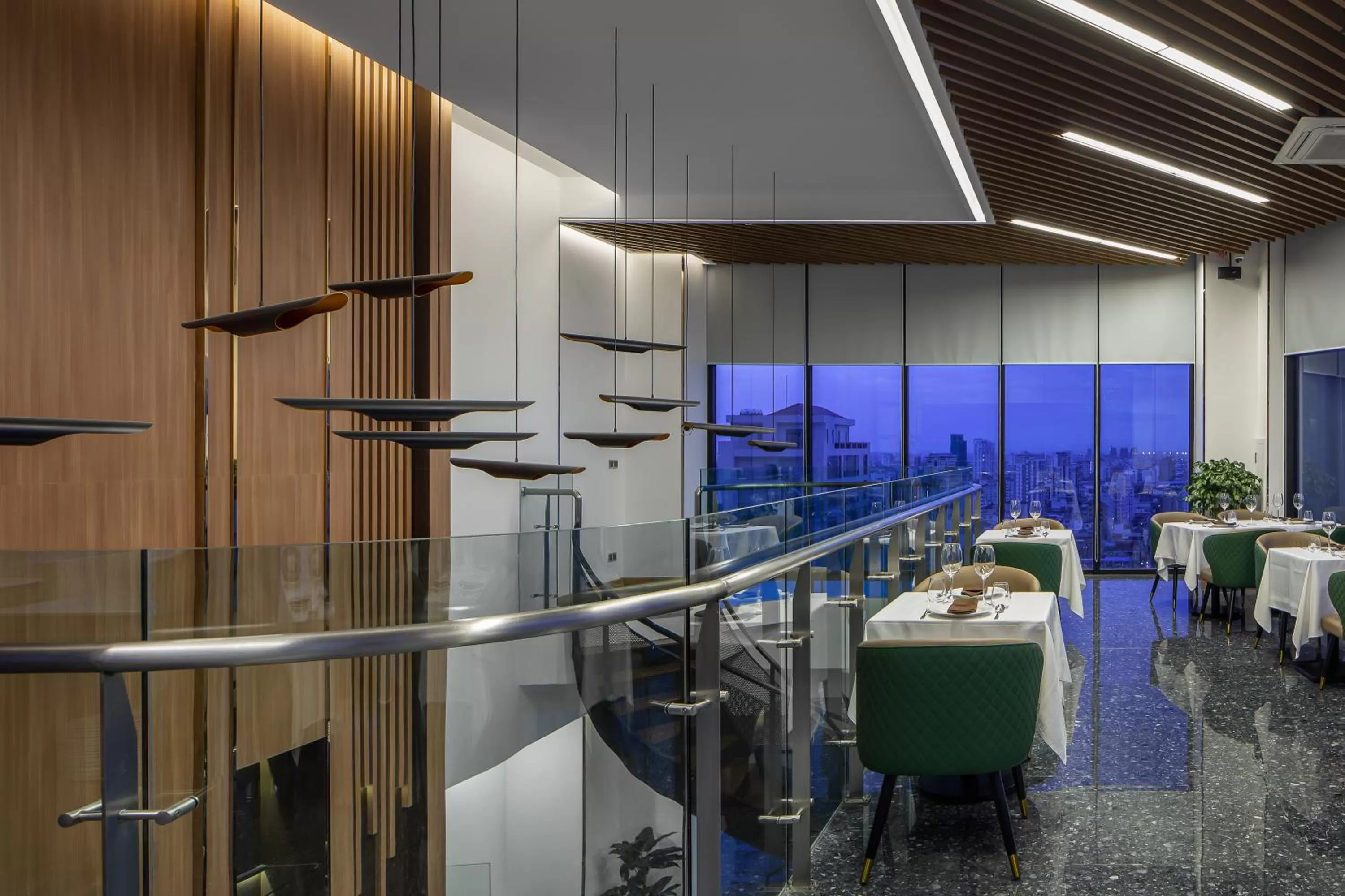 Restaurant/places to eat in Sensory Park Urban Hotel