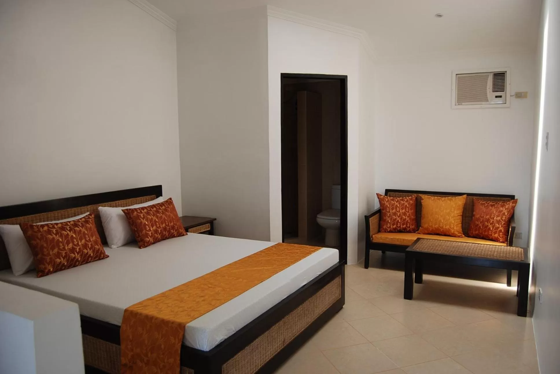 Bed in Panorama de Argao Boutique Resort