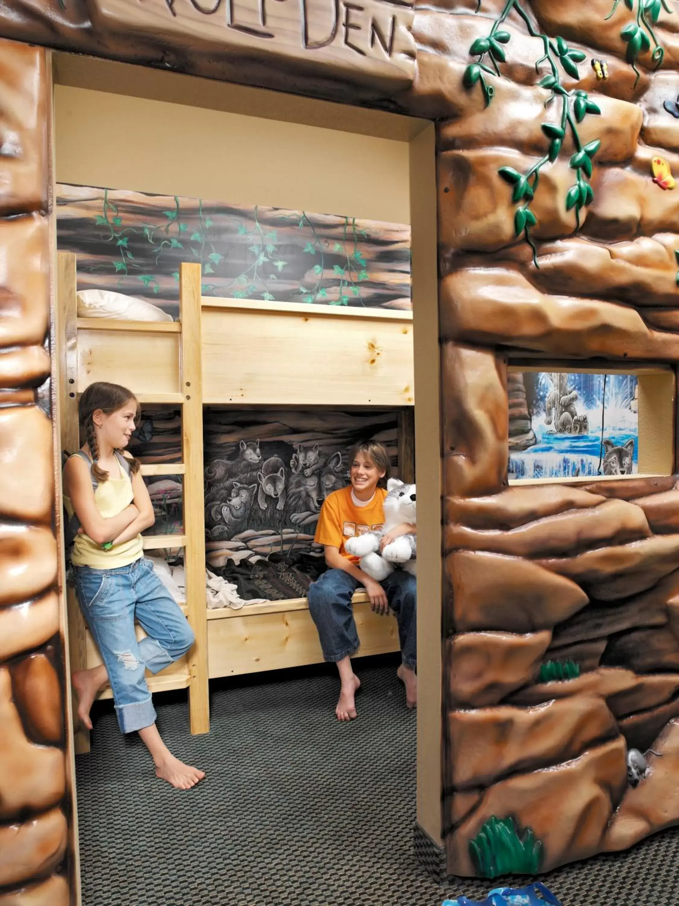 bunk bed in Great Wolf Lodge - Niagara Falls